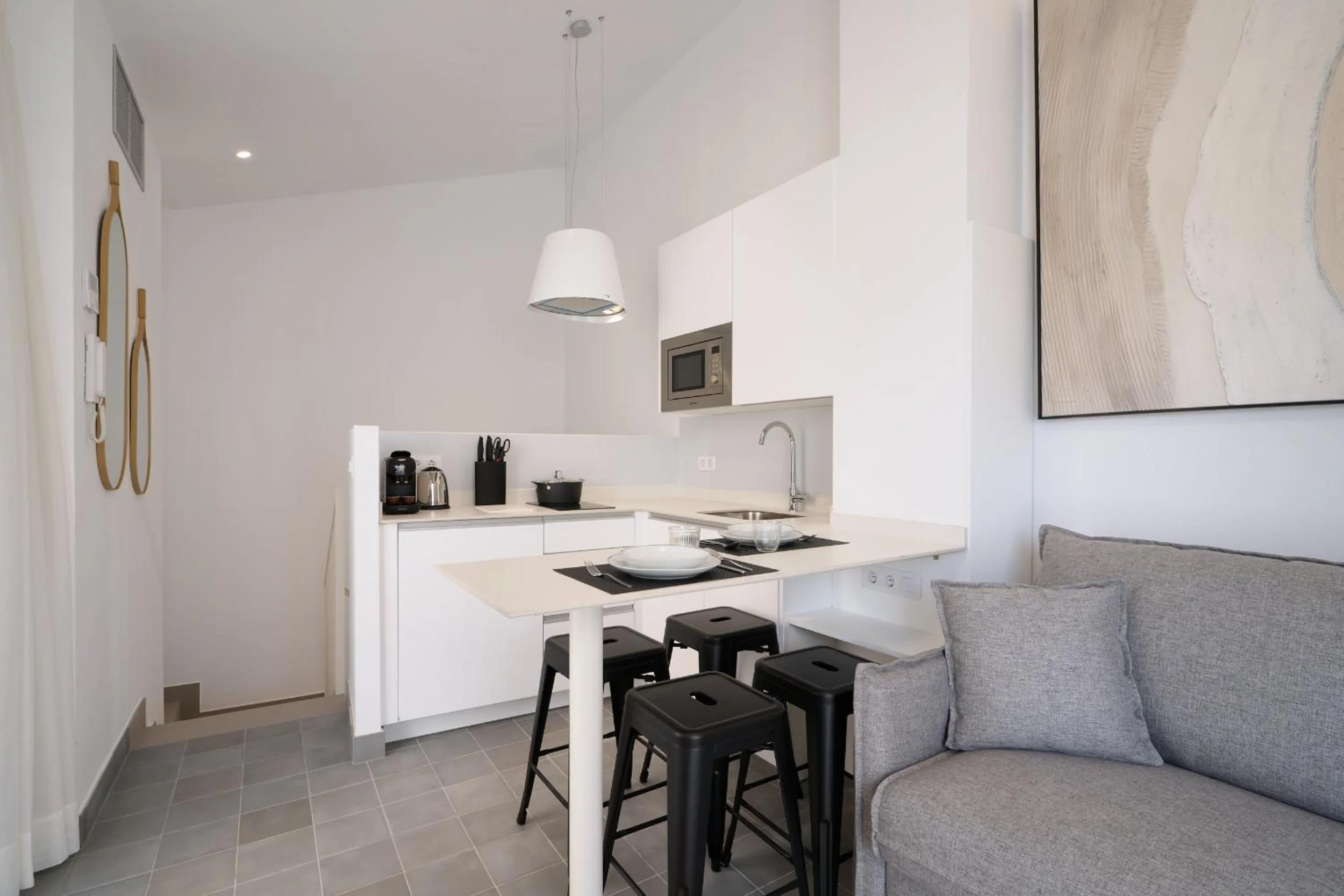 Kitchen or kitchenette in Naranjas y Limones, by Homing U