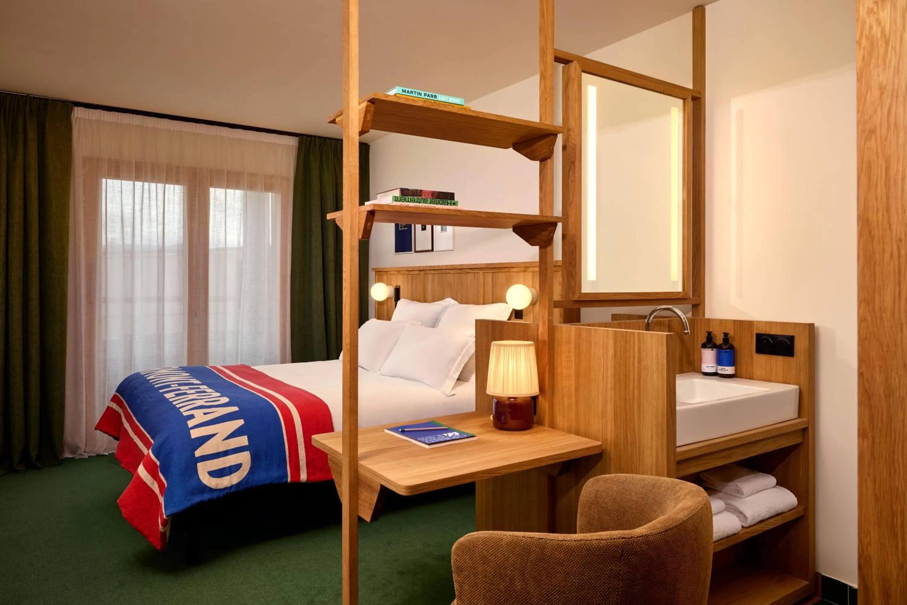 Bedroom, Bed in Grand Mess Clermont-Ferrand