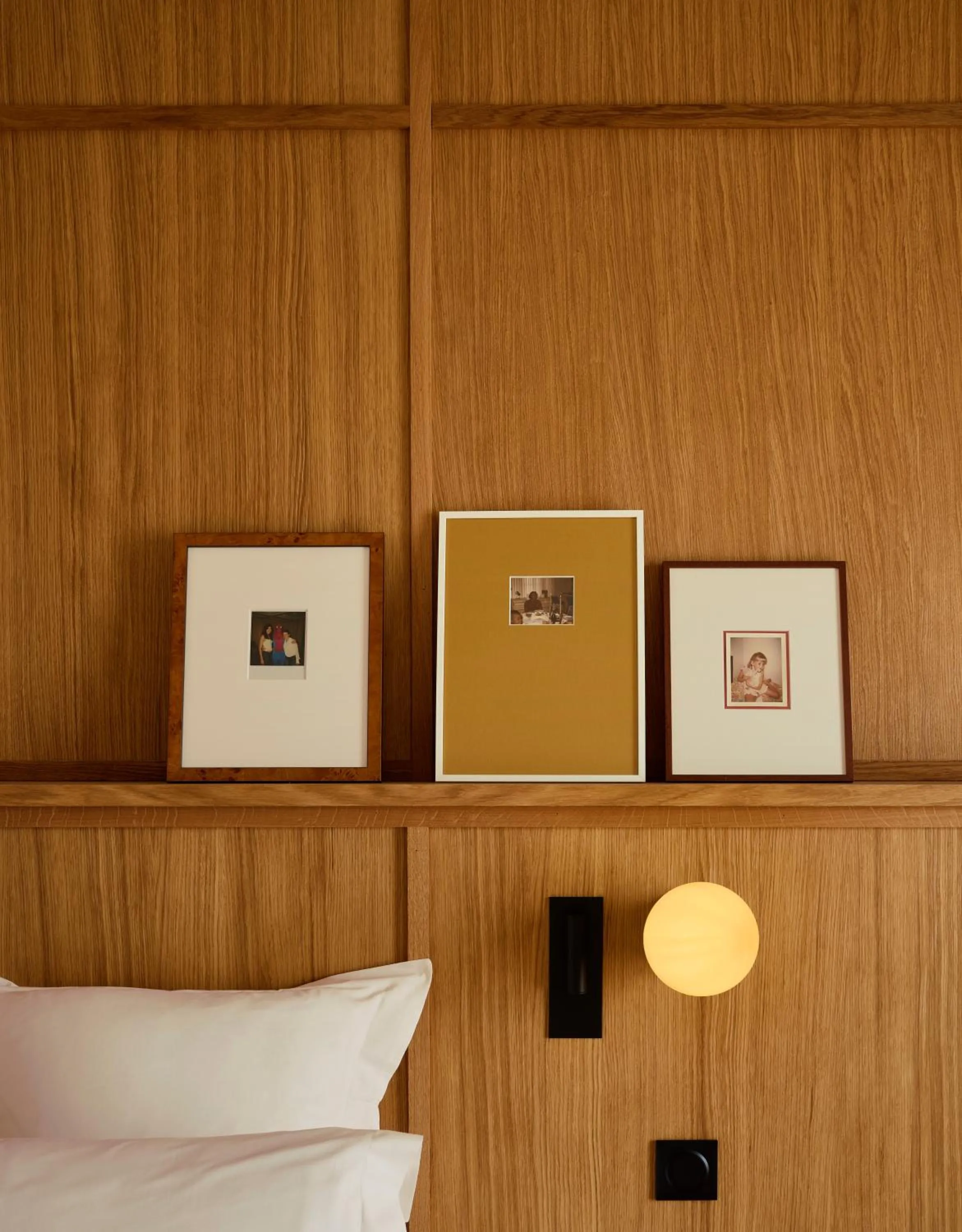 Decorative detail, Bed in Grand Mess Clermont-Ferrand