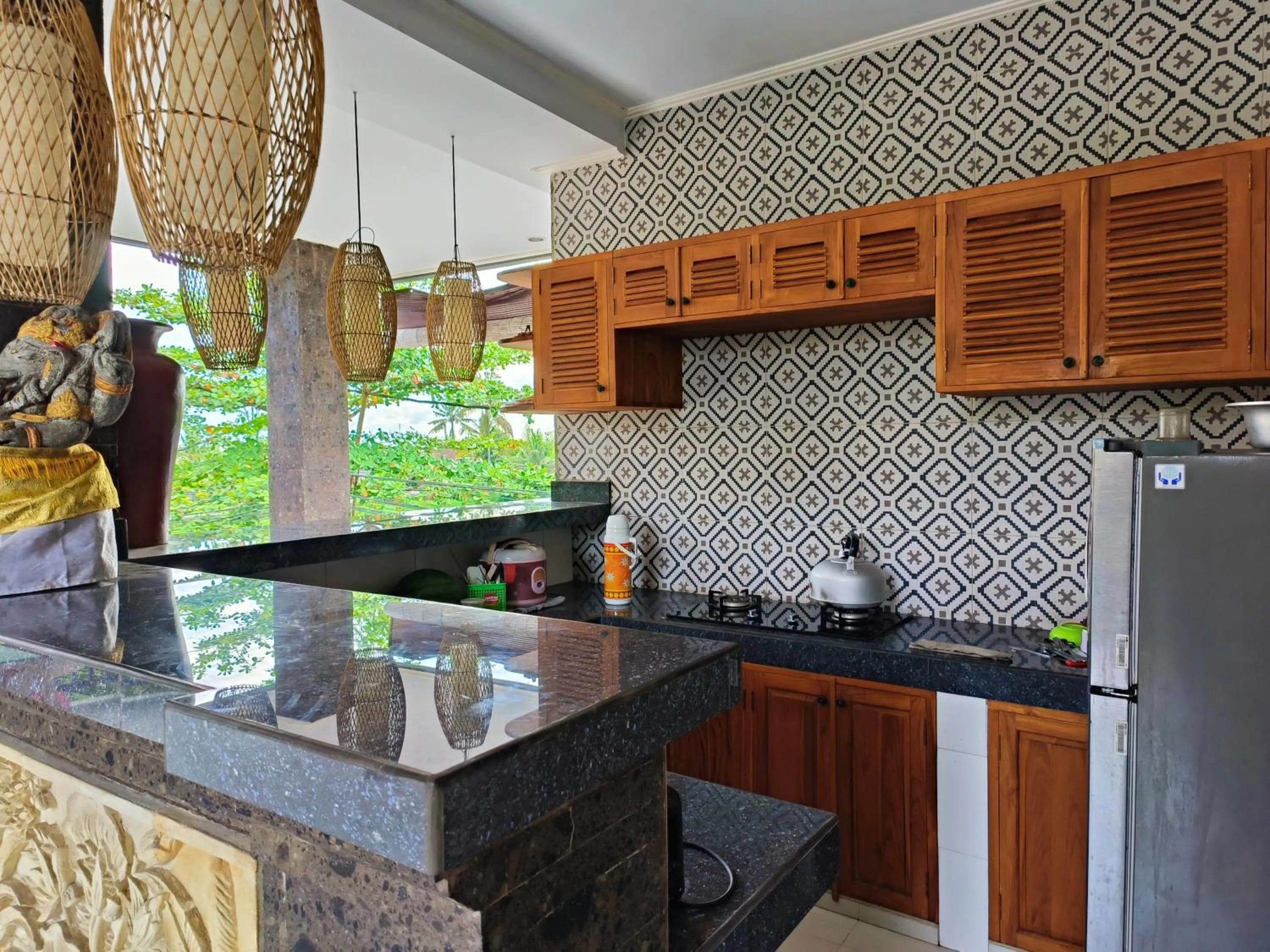 Restaurant/places to eat in Warji House 2 Bisma