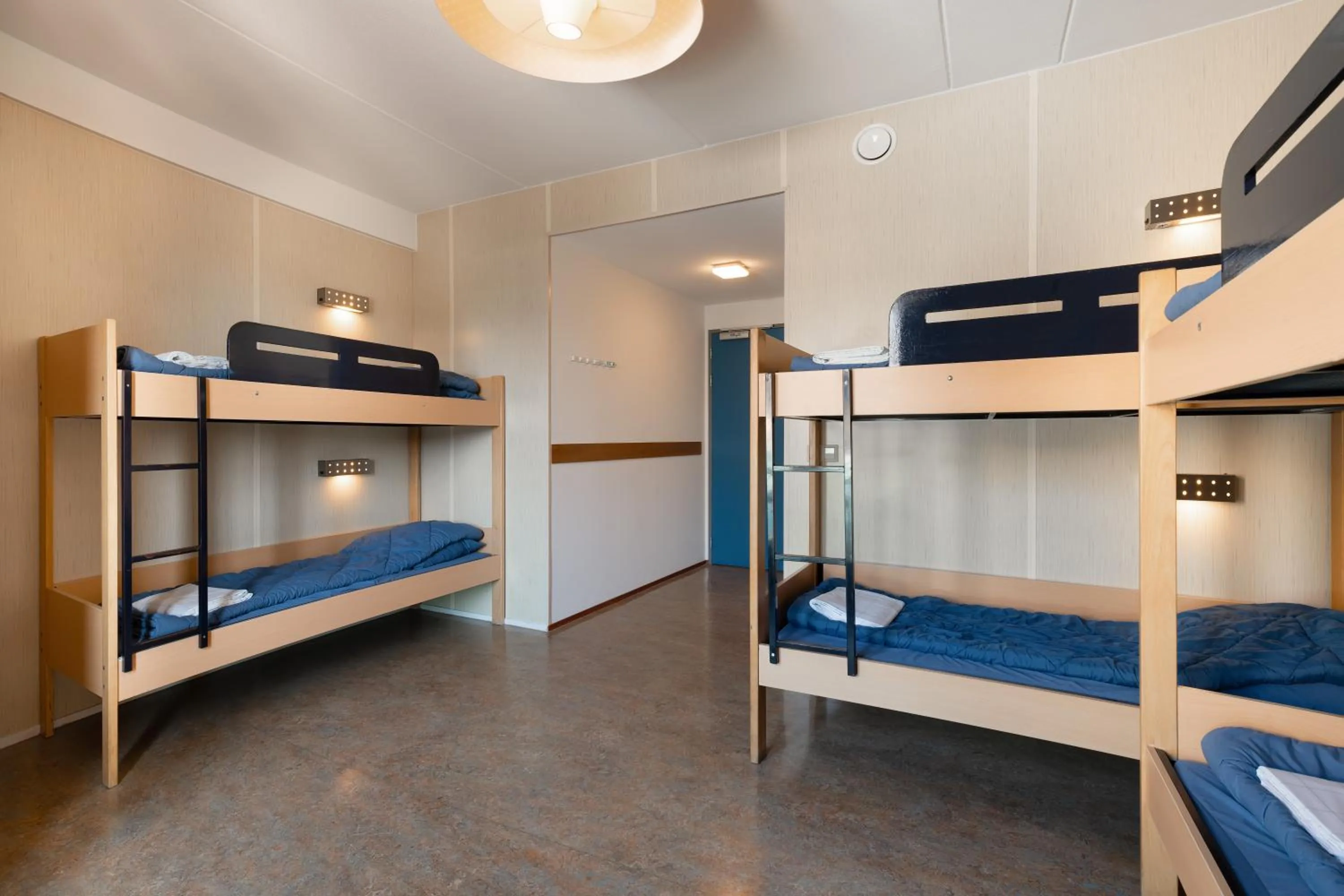 bunk bed, Bed in Stayokay Hostel Texel