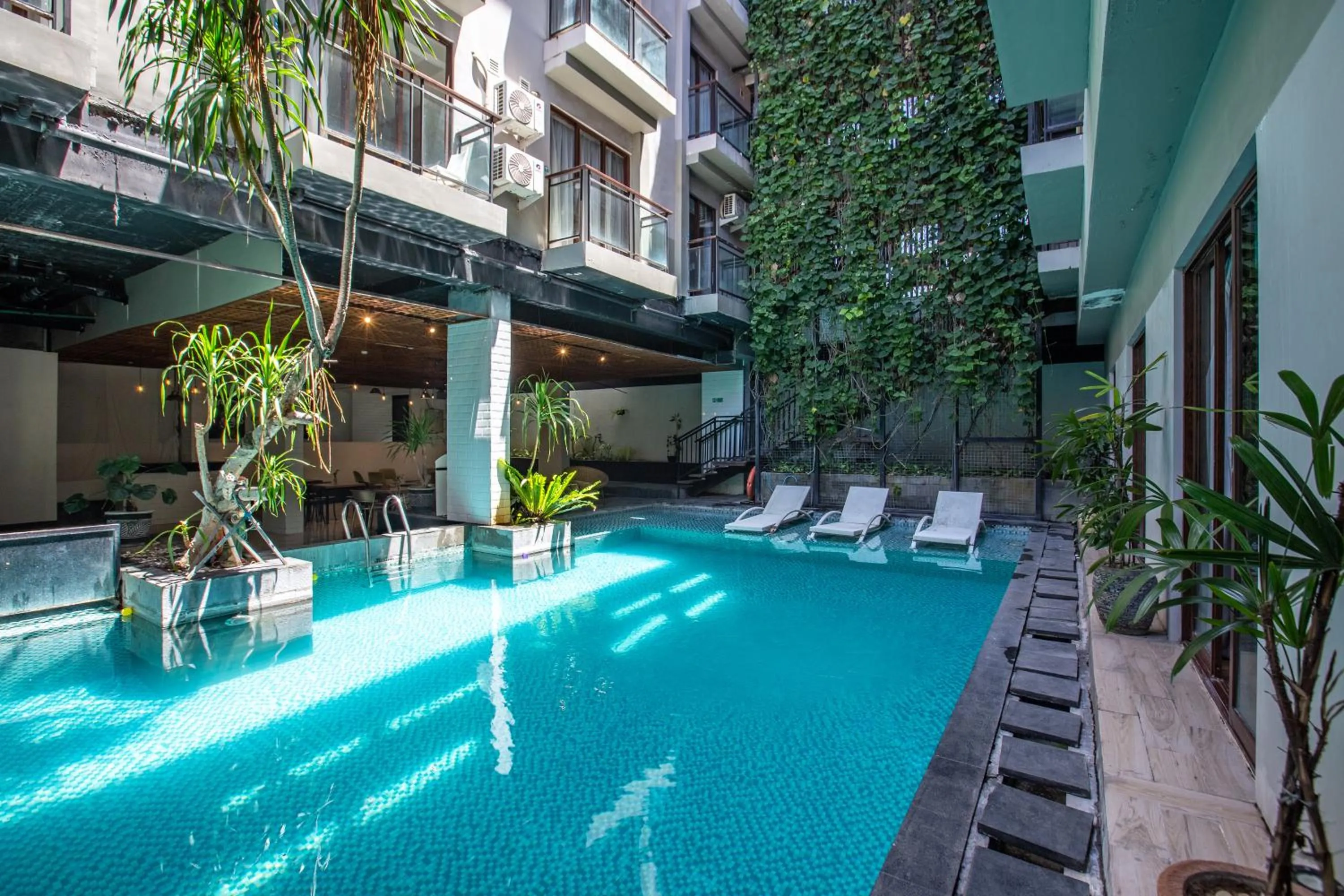 Swimming pool in Liberta Seminyak Hotel