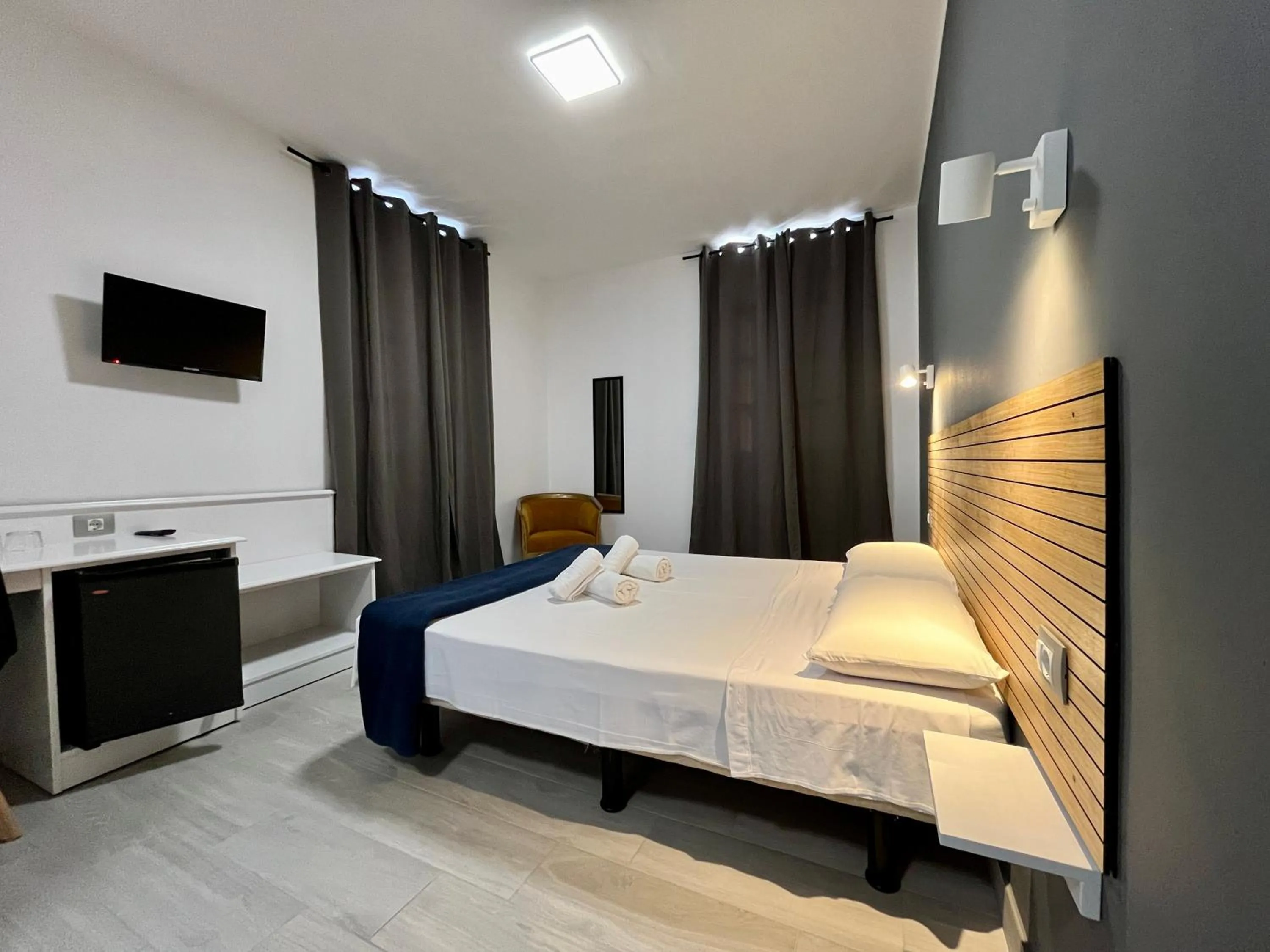 Bedroom, Bed in Pensión Cassandra