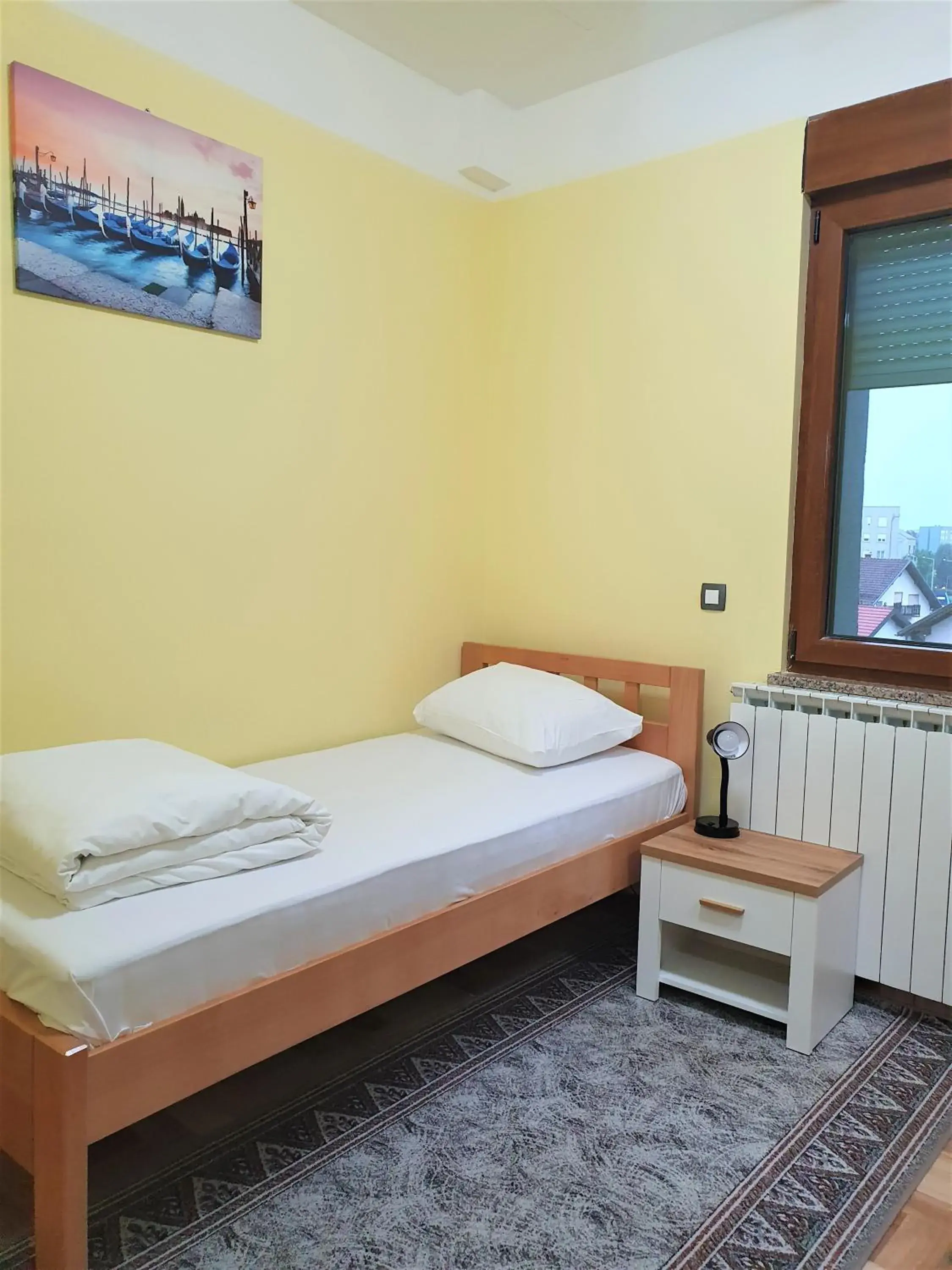 Single Room in Hotel Europa Single Room in Hotel Europa