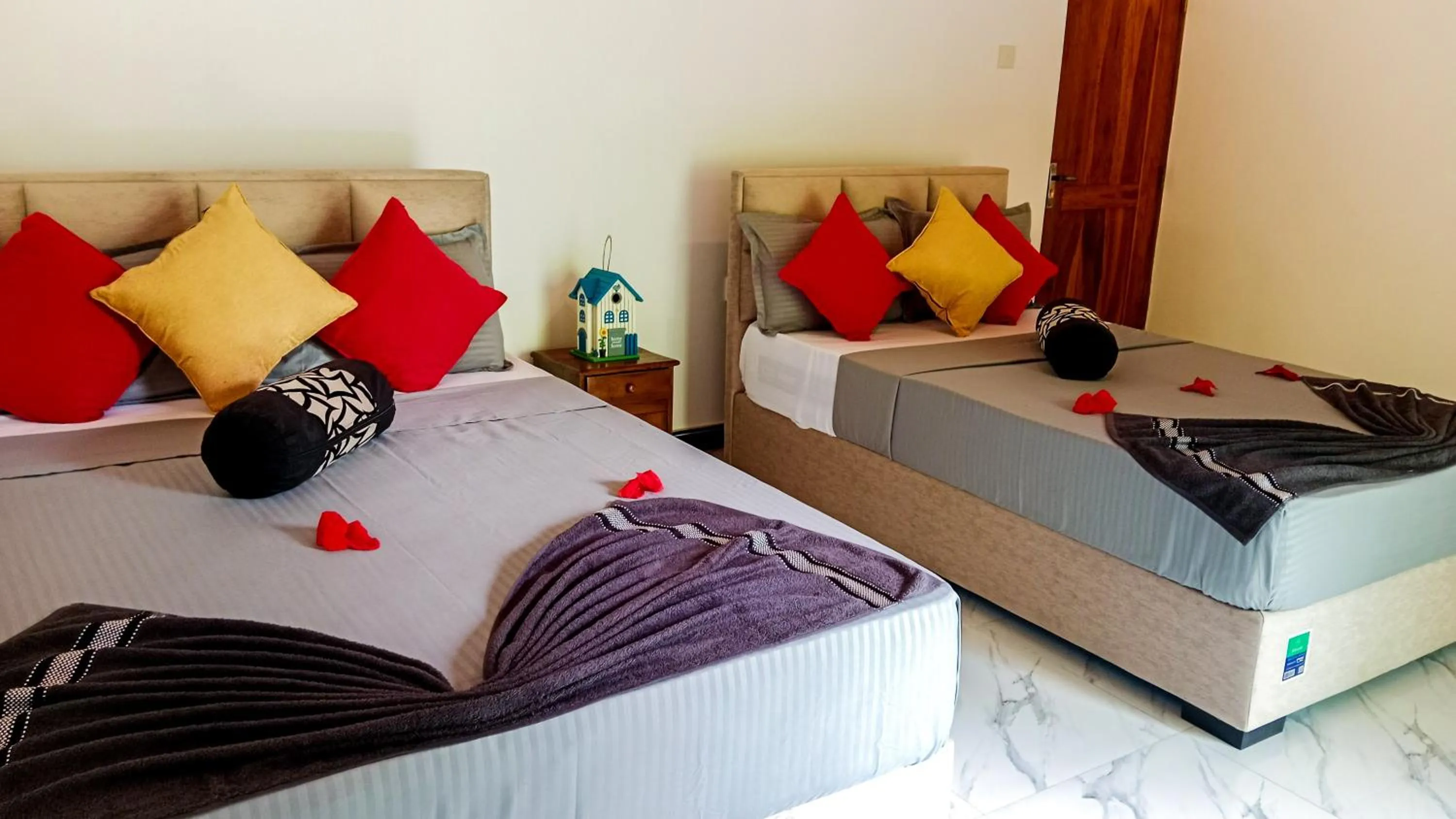 Bed in Sigiri Thilanka Rest Sigiriya