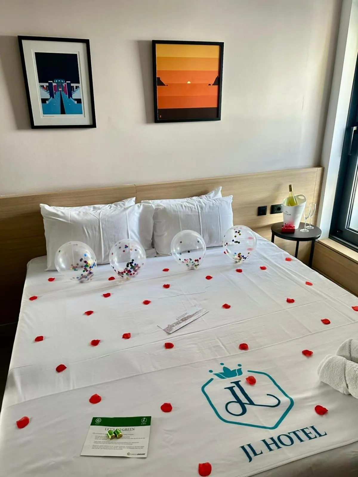 Bedroom, Bed in JL Hotel