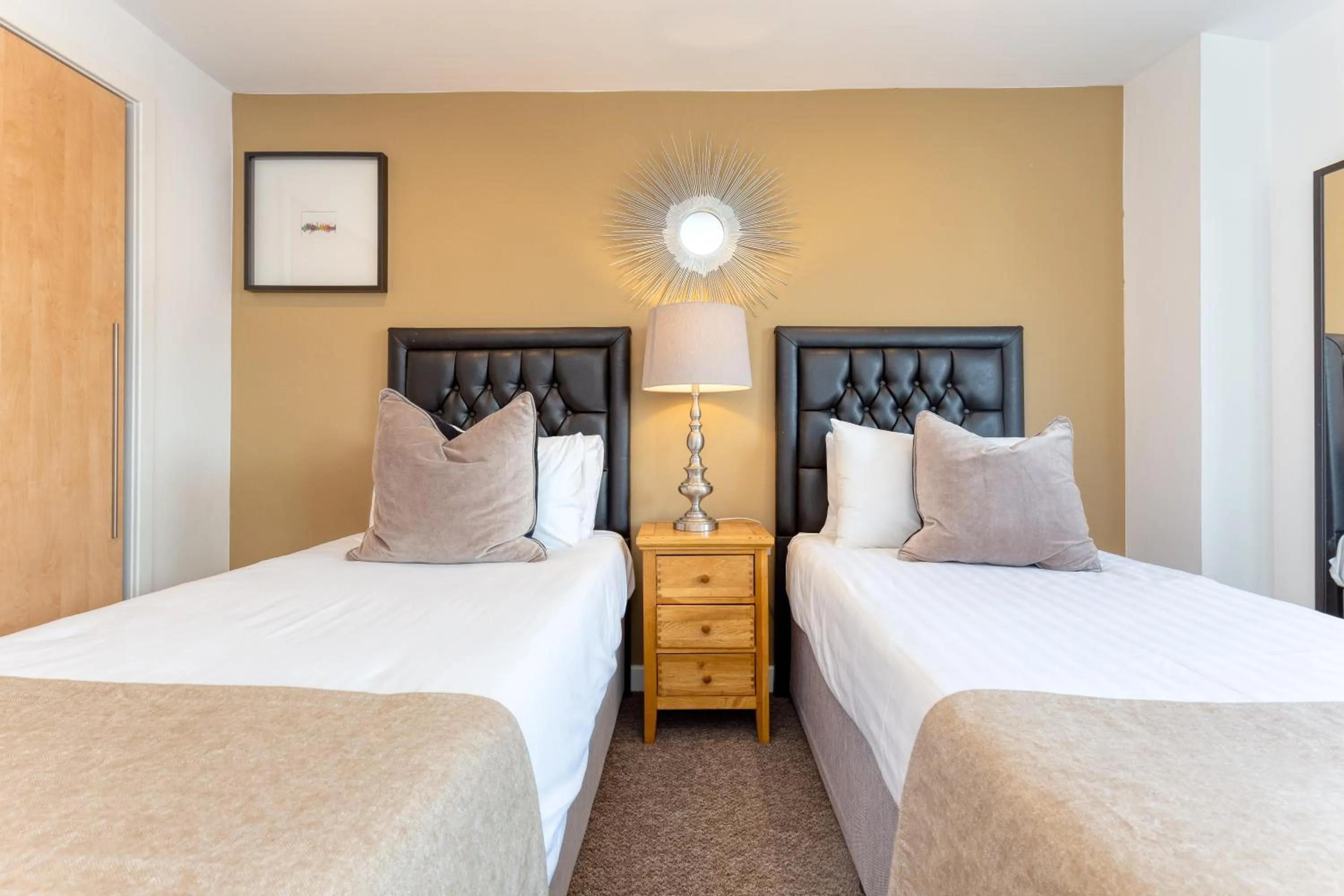 Bed in SECC Hydro Executive 7 Apartment