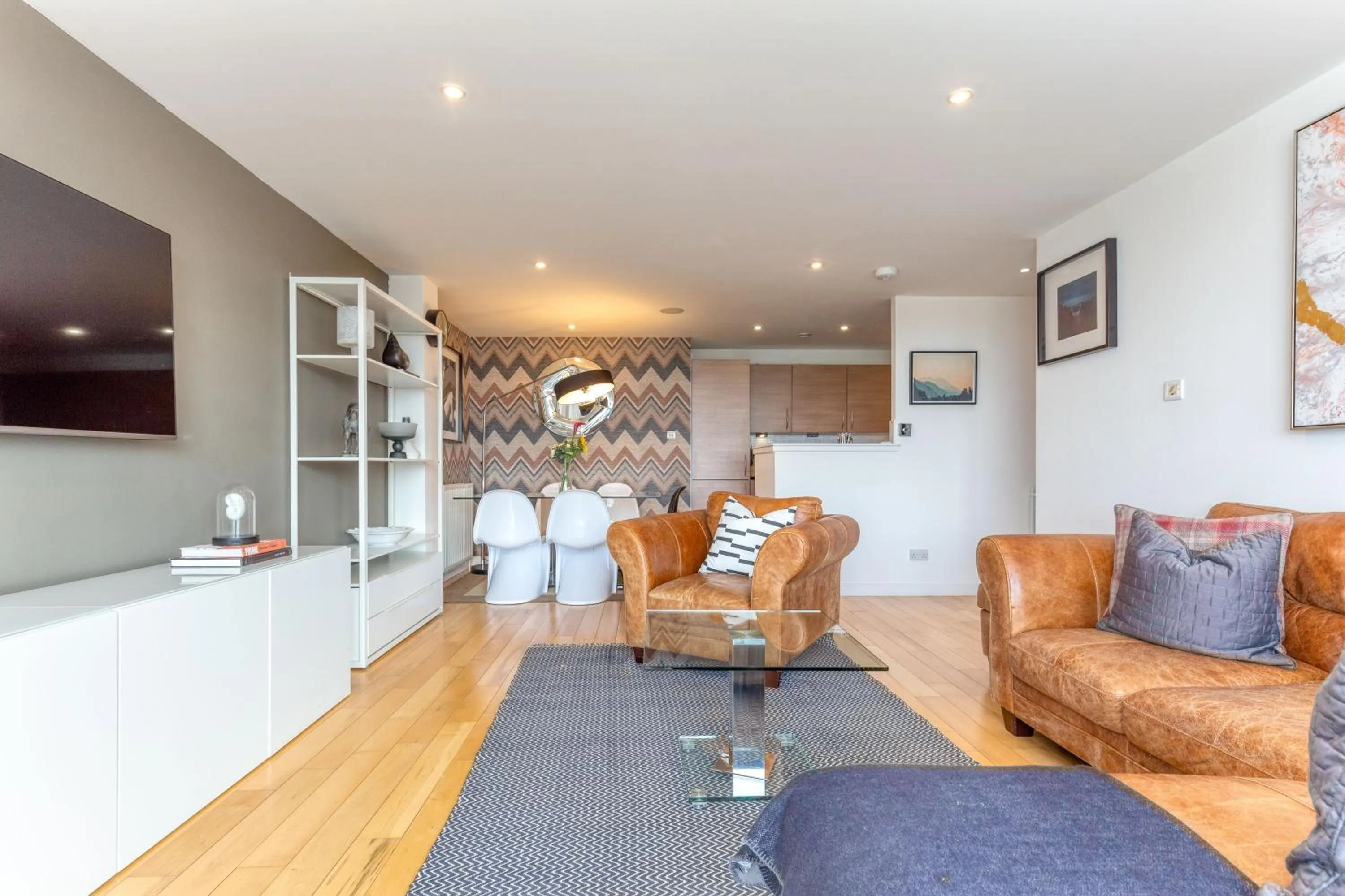 SECC Hydro Executive 7 Apartment