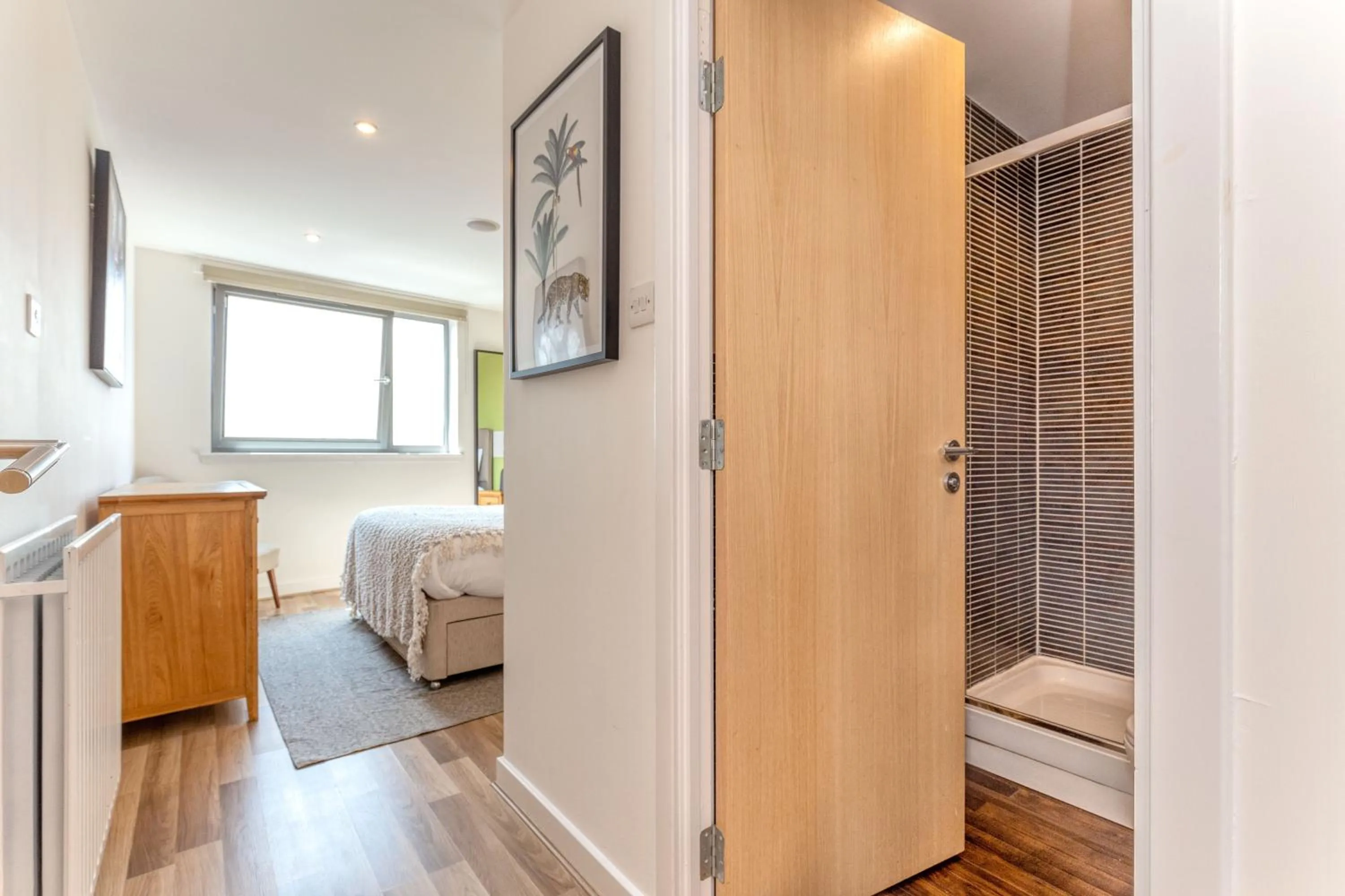 Bed in SECC Hydro Executive 7 Apartment