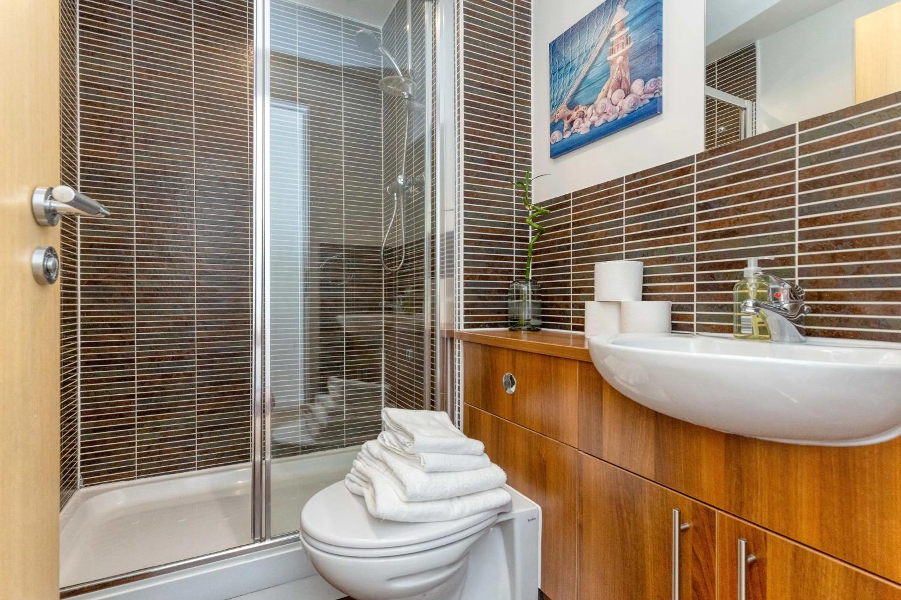 SECC Hydro Executive 7 Apartment