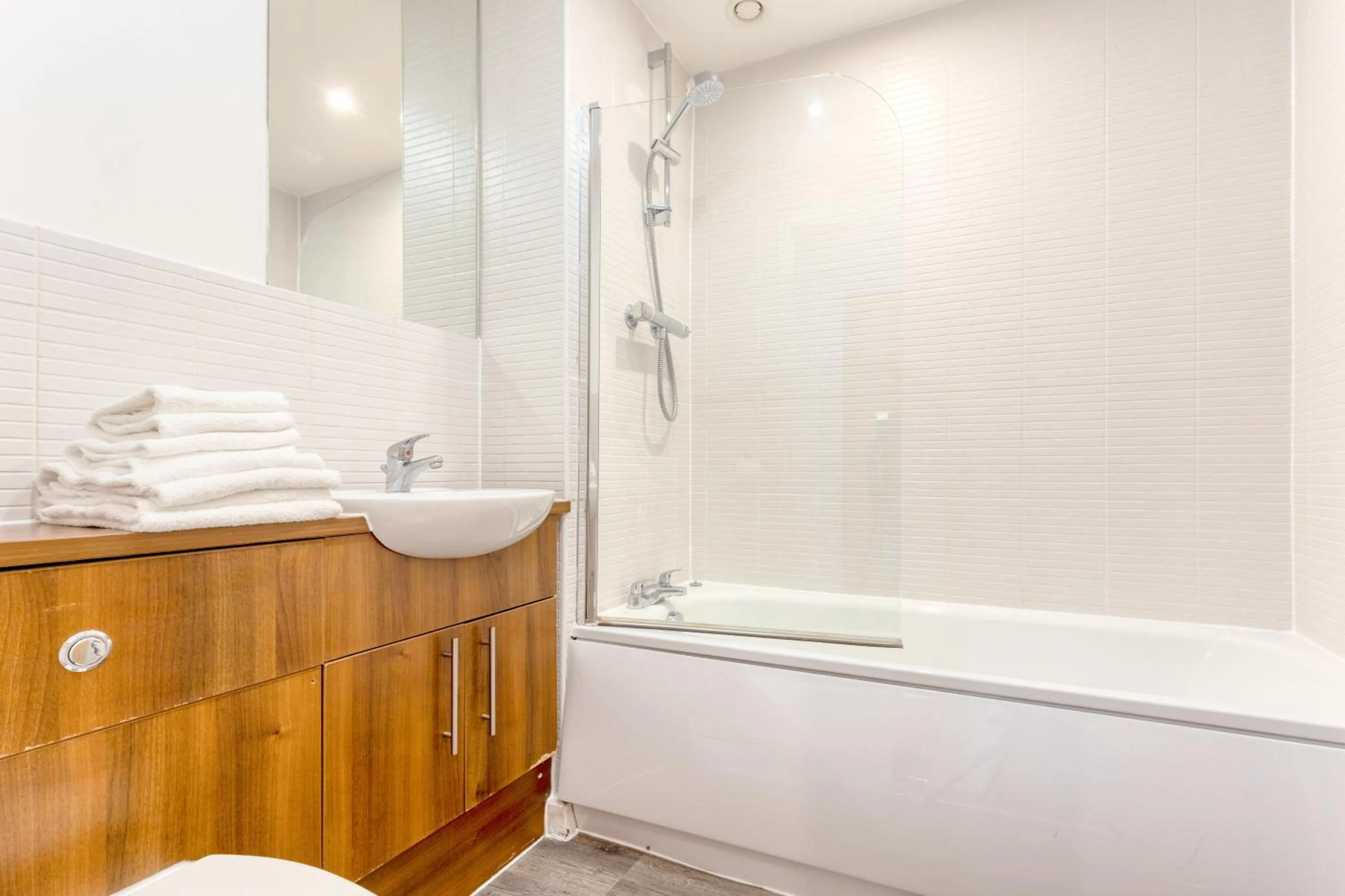 SECC Hydro Executive 7 Apartment