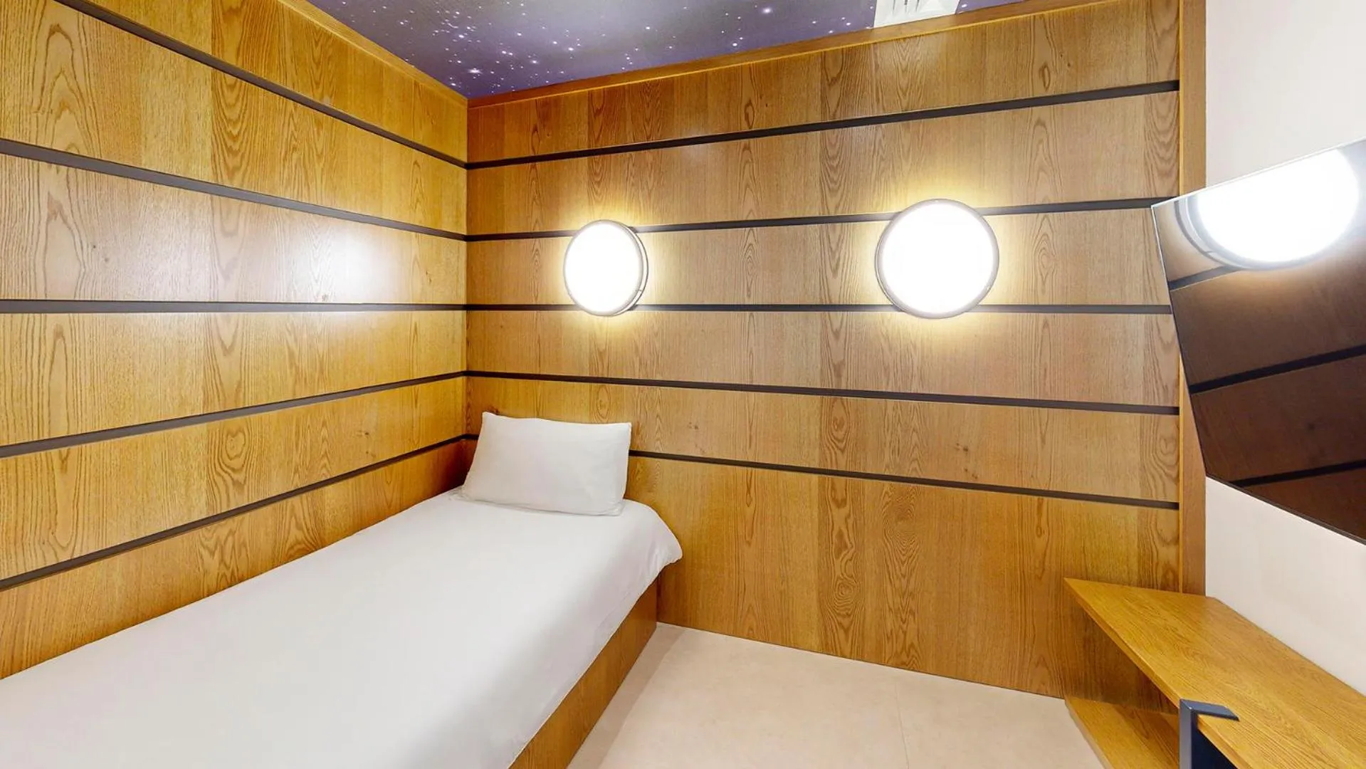 Bedroom, Bed in AVA Resort Cancun - All Inclusive