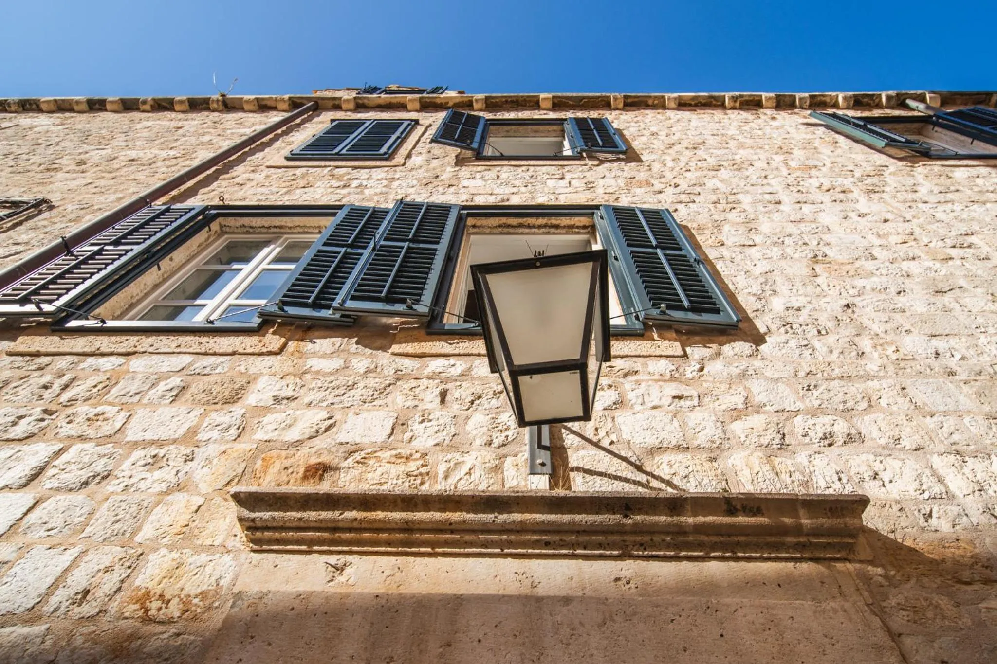 Property building in SUNce Palace Apartments with free offsite parking