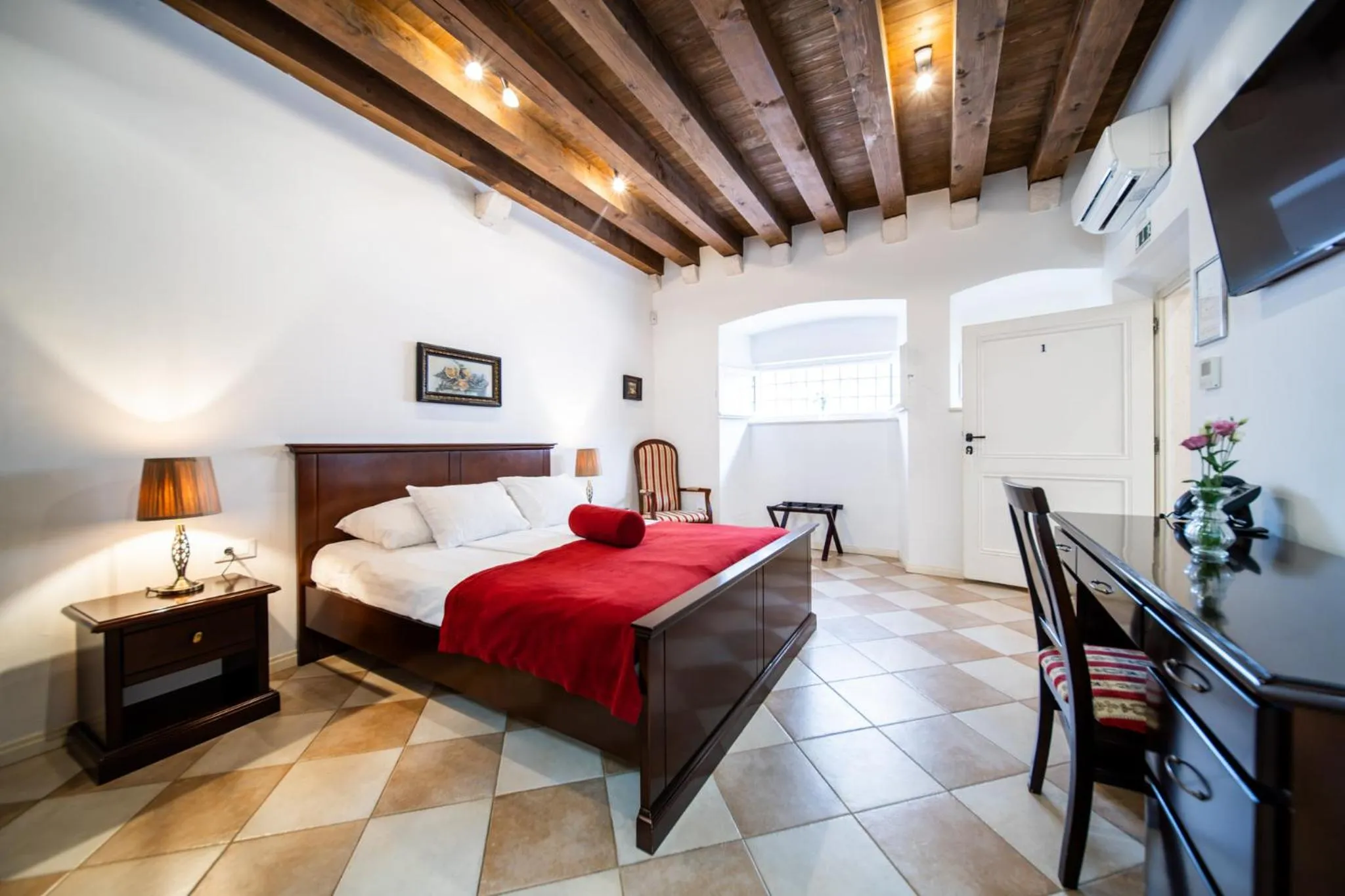 Bed in SUNce Palace Apartments with free offsite parking