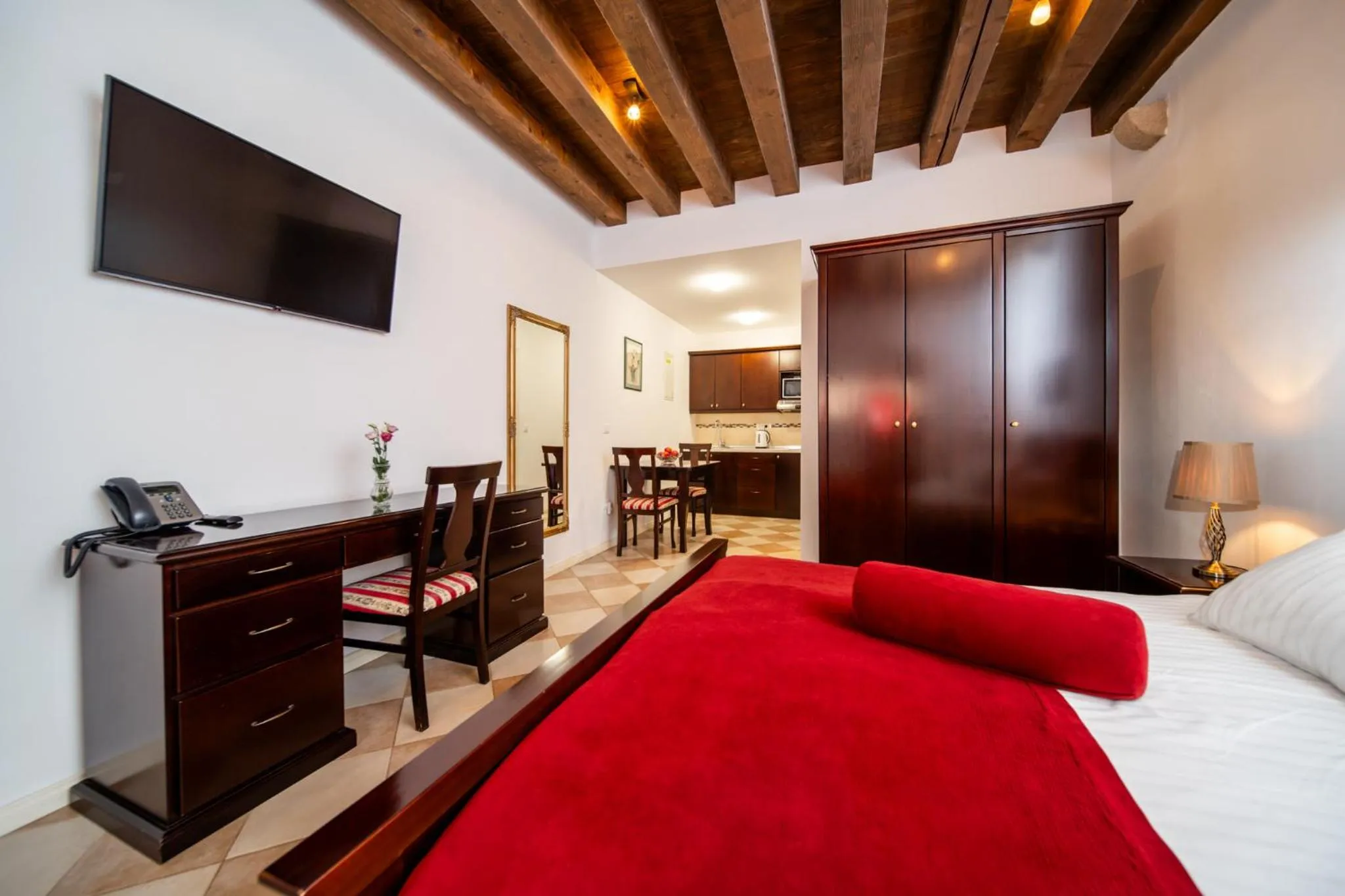 SUNce Palace Apartments with free offsite parking