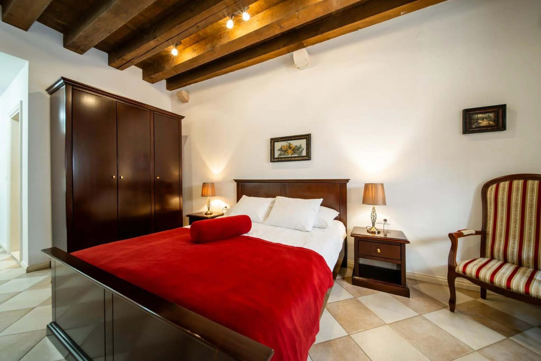 Bed in SUNce Palace Apartments with free offsite parking