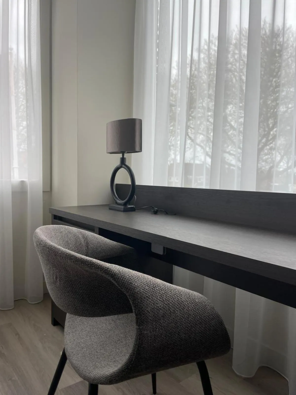 hair dresser in Boutique Hotel Hans - Amsterdam Schiphol Airport