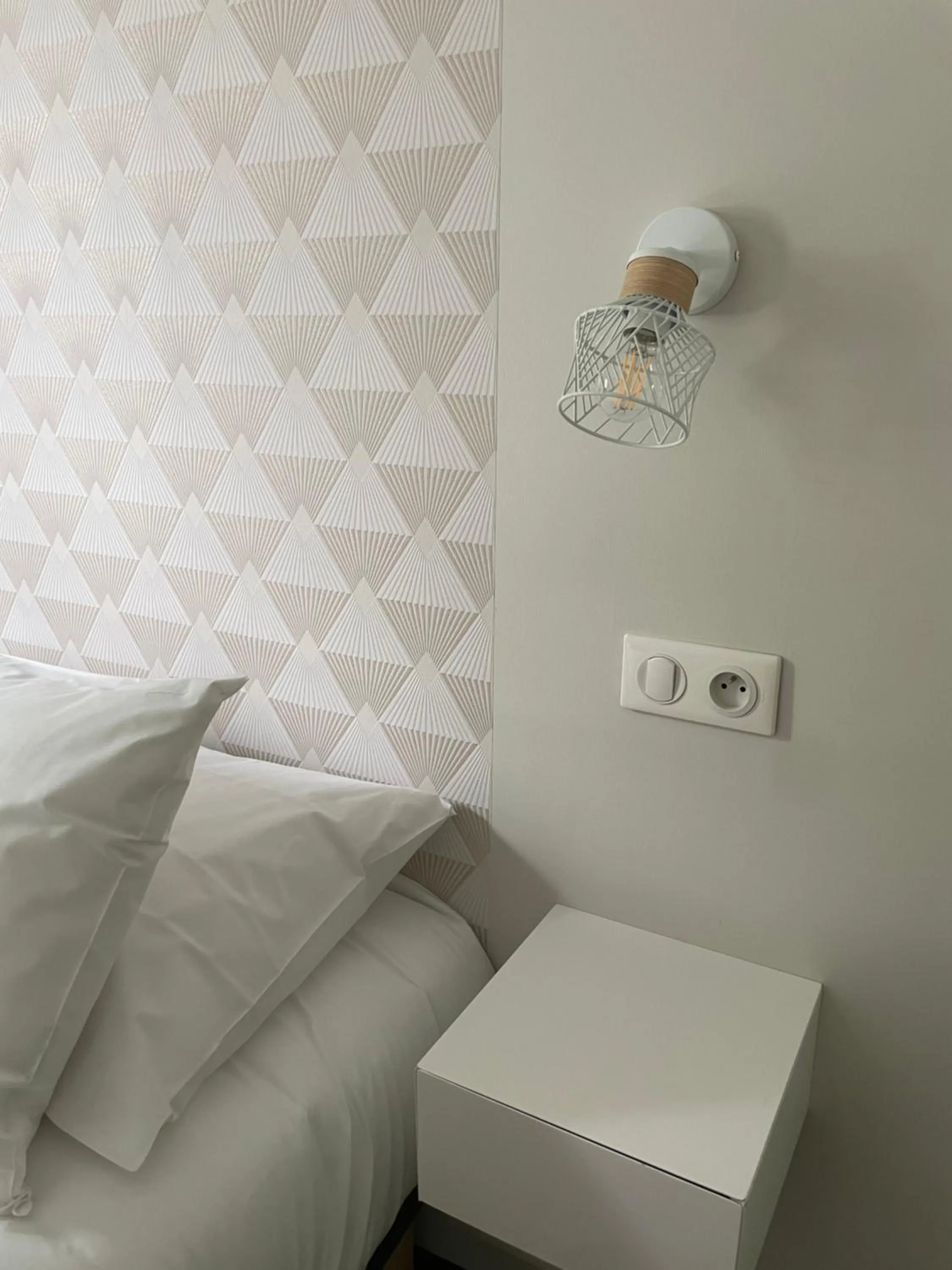 Bed in Ducey Appart'Hôtel - Les Rivières