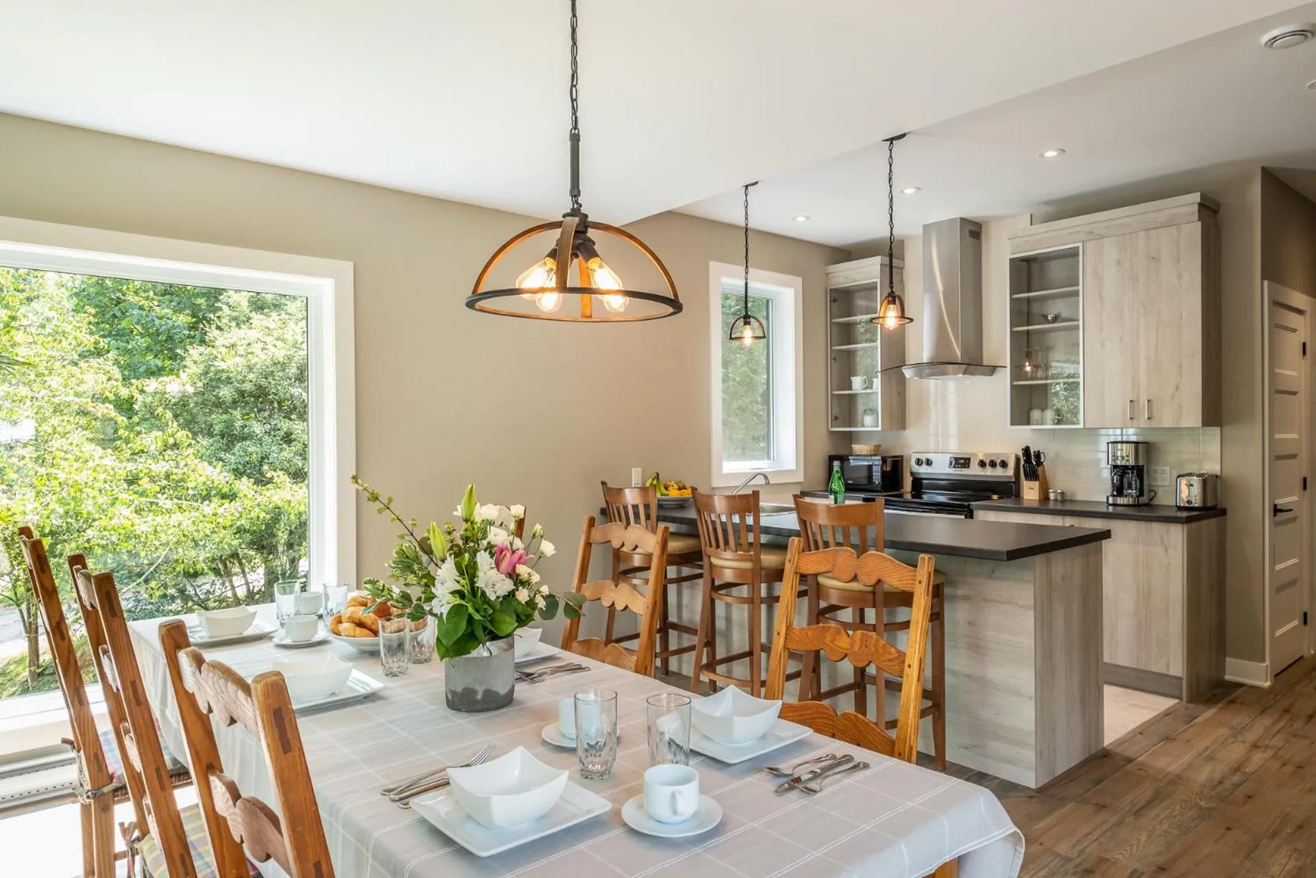 Dining area in Les Chalets Sauvignon