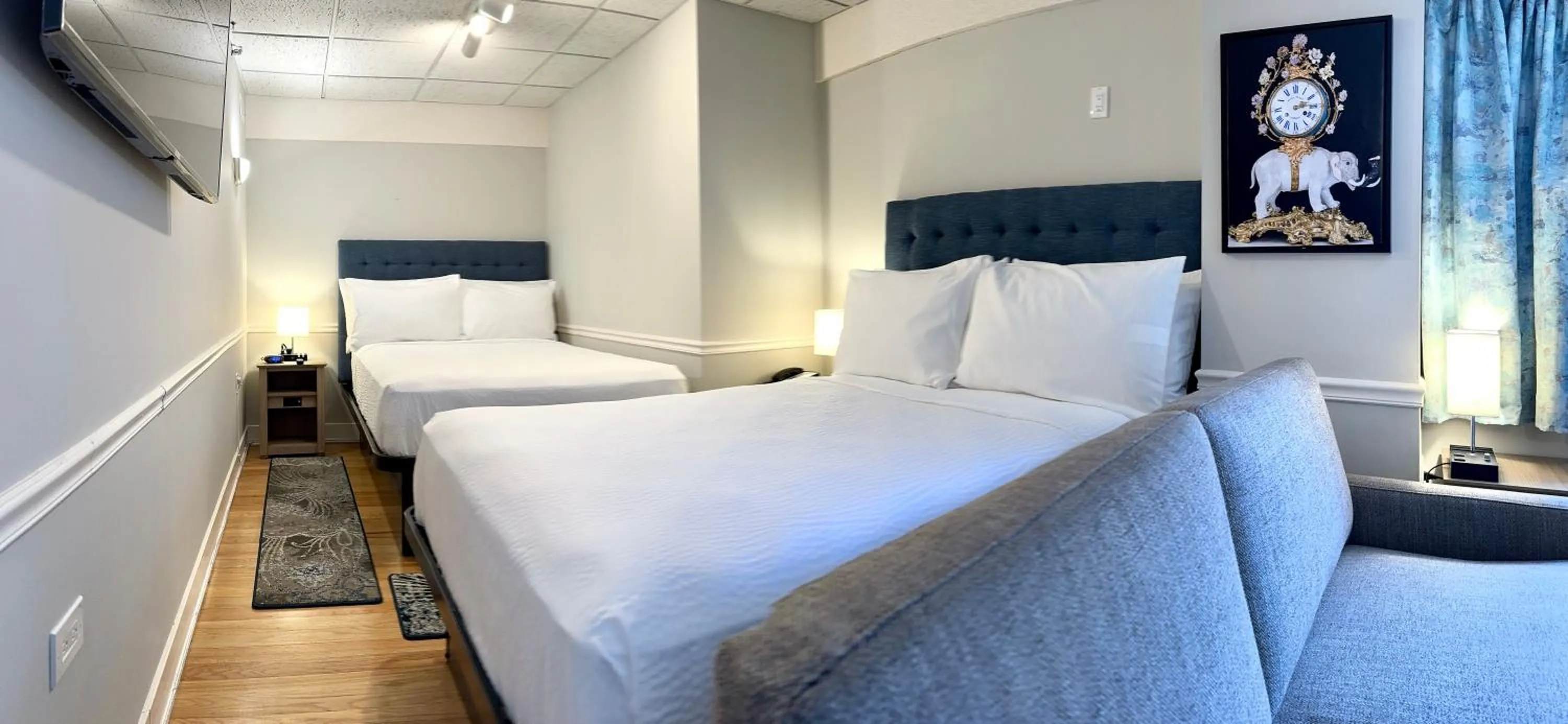 Bedroom, Bed in The GEM Museum Suites