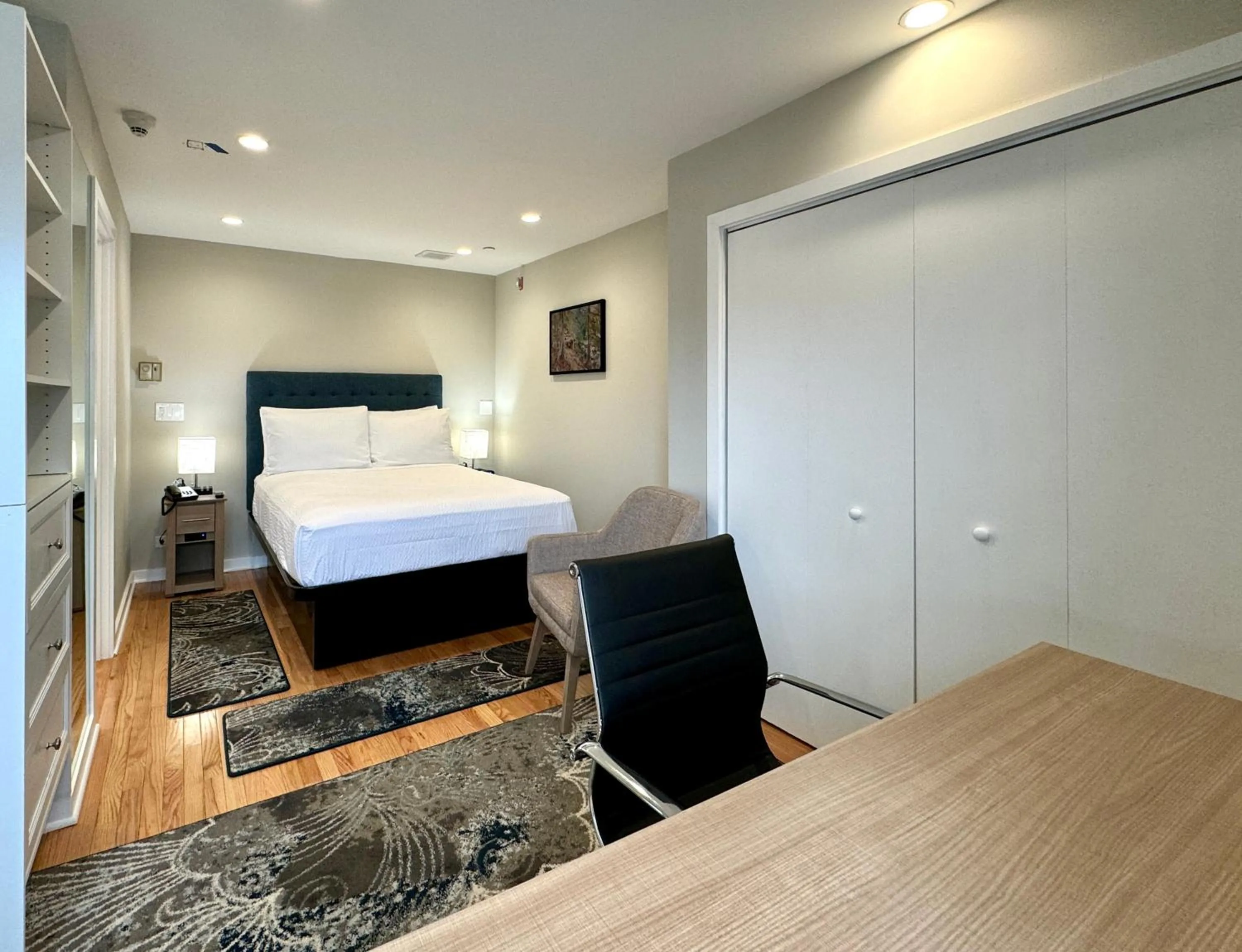 Bedroom, Bed in The GEM Museum Suites