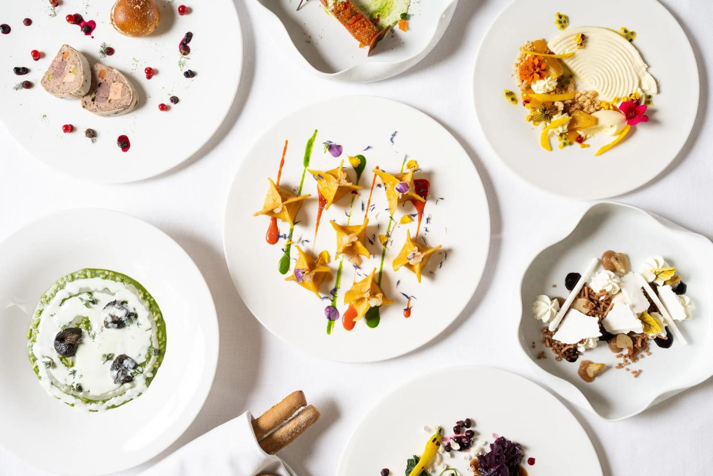 Food and drinks in Grand Hotel Courmayeur Mont Blanc, by R Collection Hotels