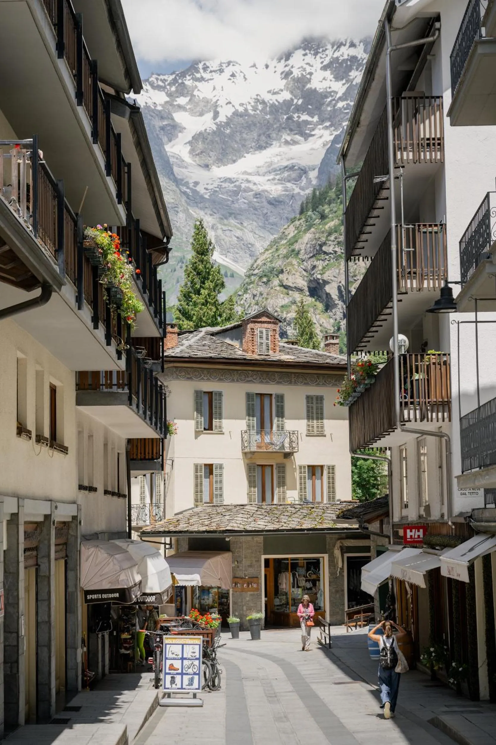 Natural landscape in Grand Hotel Courmayeur Mont Blanc, by R Collection Hotels