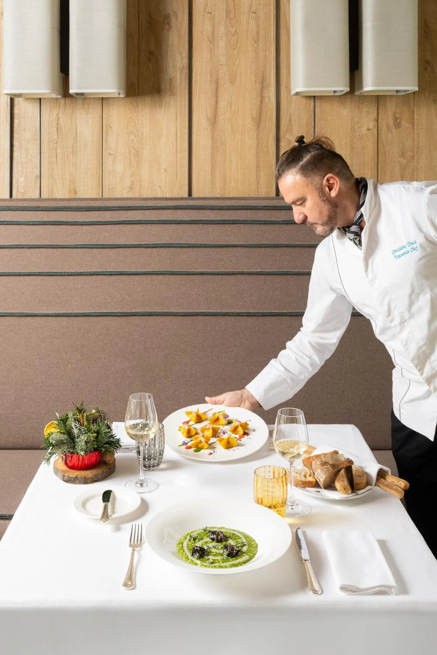 Food and drinks in Grand Hotel Courmayeur Mont Blanc, by R Collection Hotels