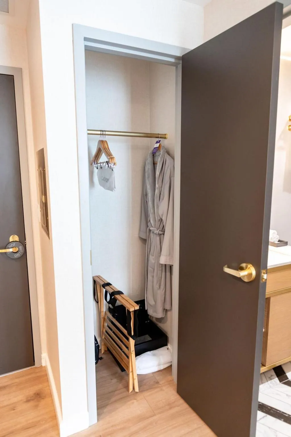 wardrobe in Iris Hotel Boston