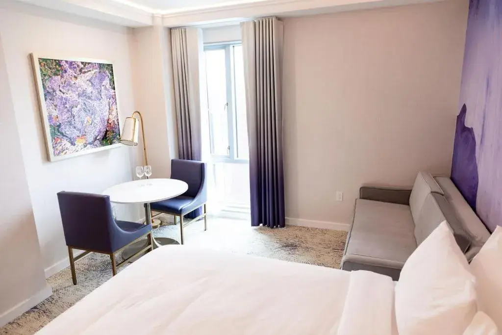 Deluxe Double or Twin Room in Iris Hotel Boston Deluxe Double or Twin Room in Iris Hotel Boston