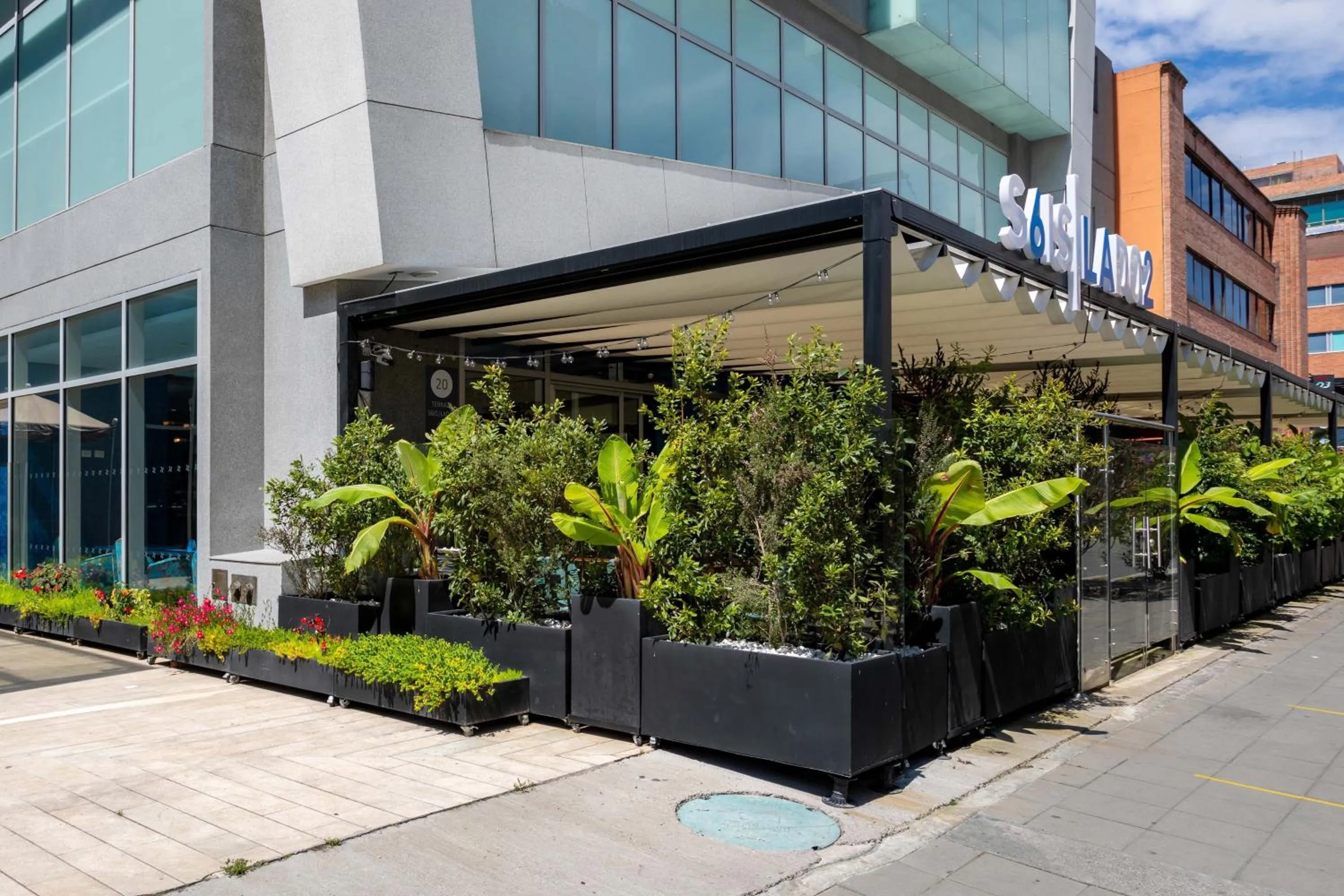 Property building in Four Points By Sheraton Bogota