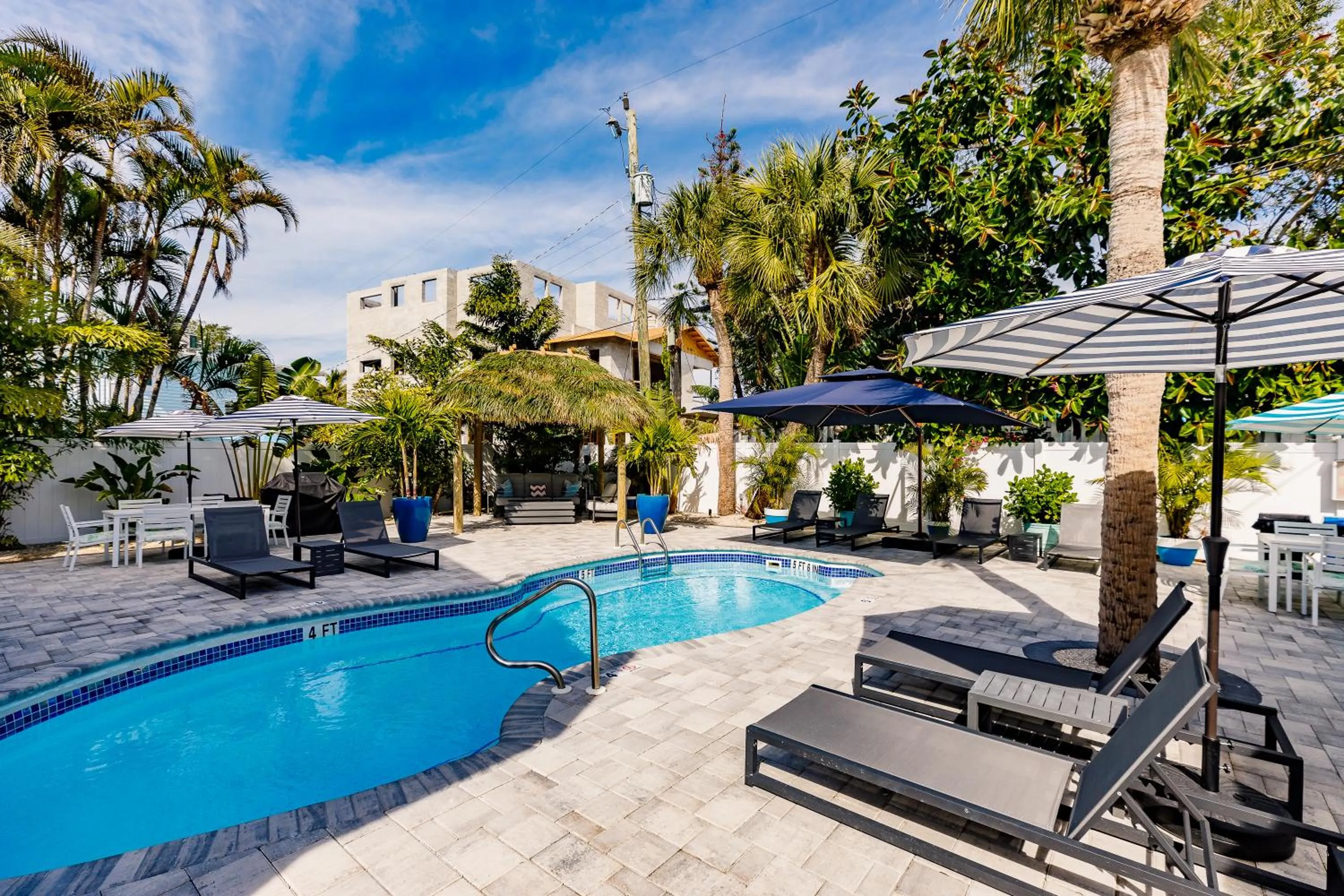 Swimming pool in The Inn on Siesta Key