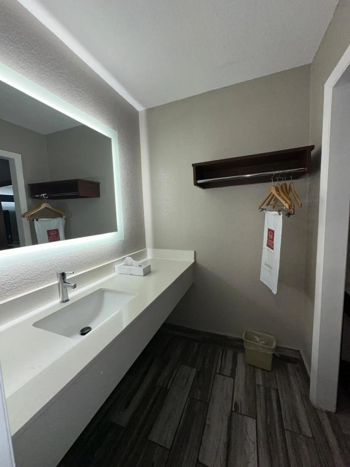 Bathroom in Jameson Inn Winder