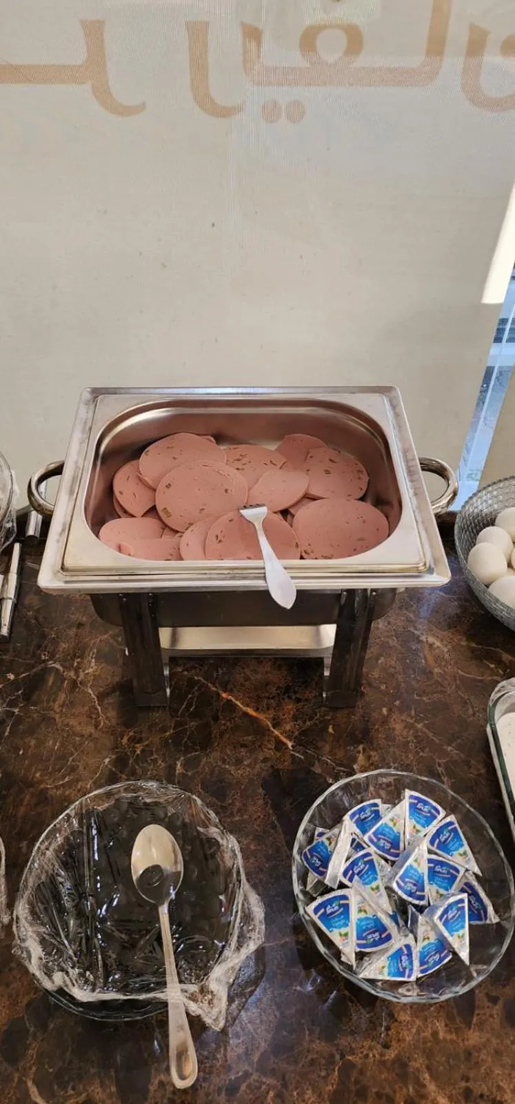 Restaurant/places to eat in قصر ريفان للشقق المخدومة