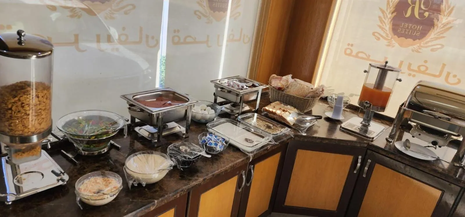 Restaurant/places to eat in قصر ريفان للشقق المخدومة