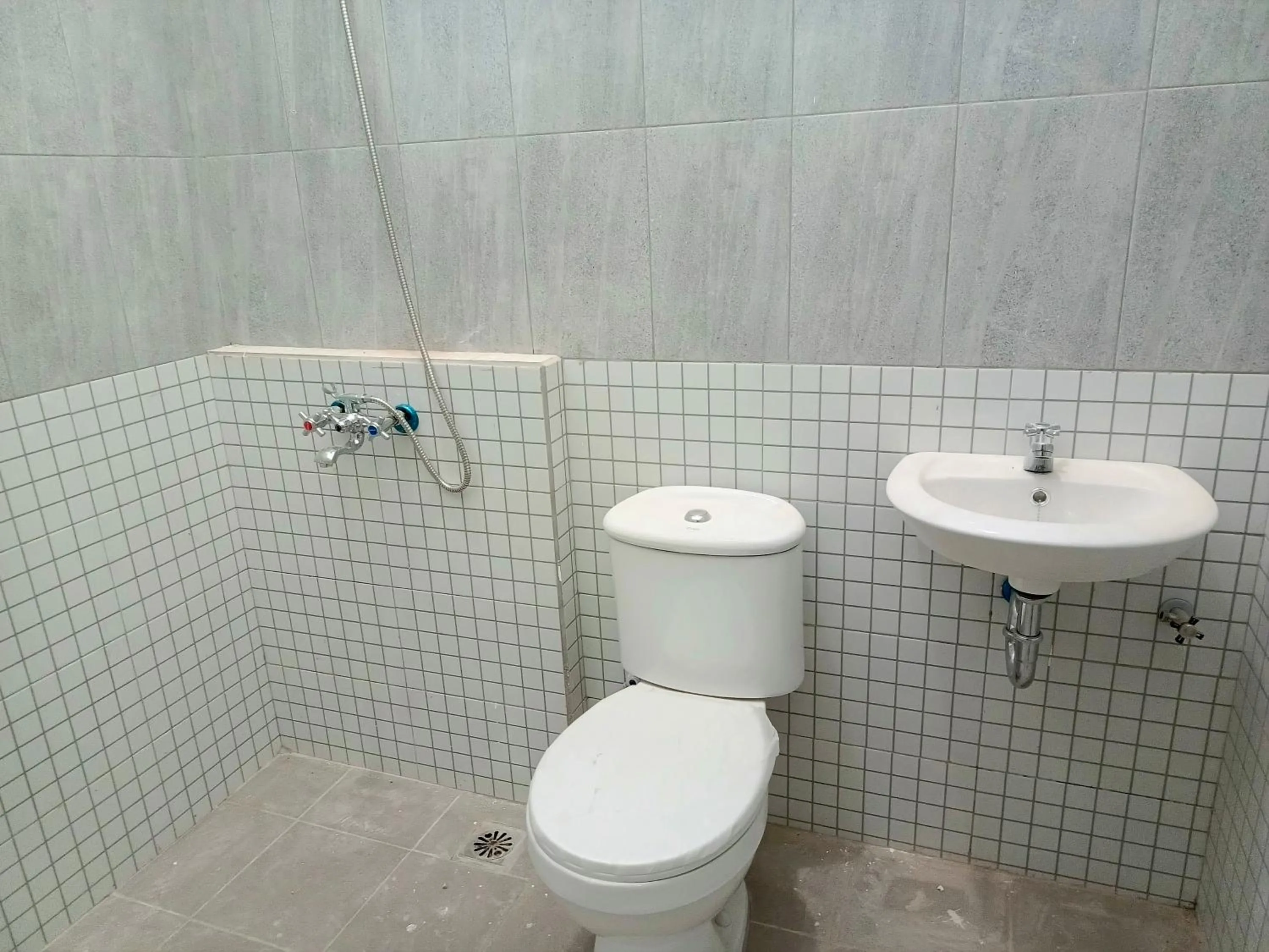Bathroom in Bebek Kuning Residence