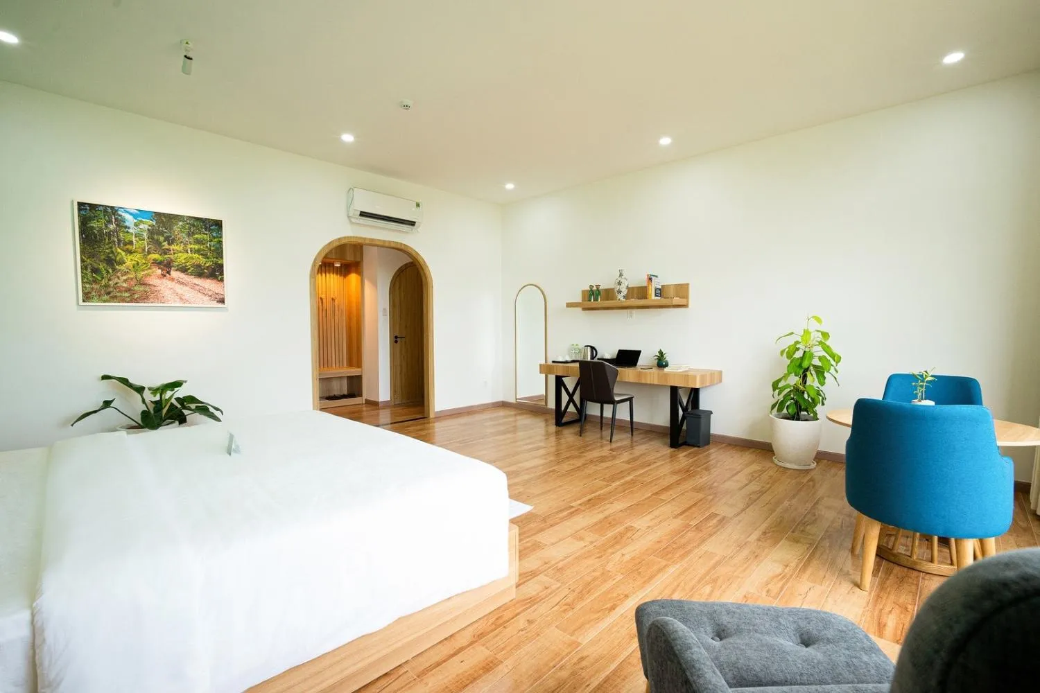 Bed in VinaEcolife Lodge