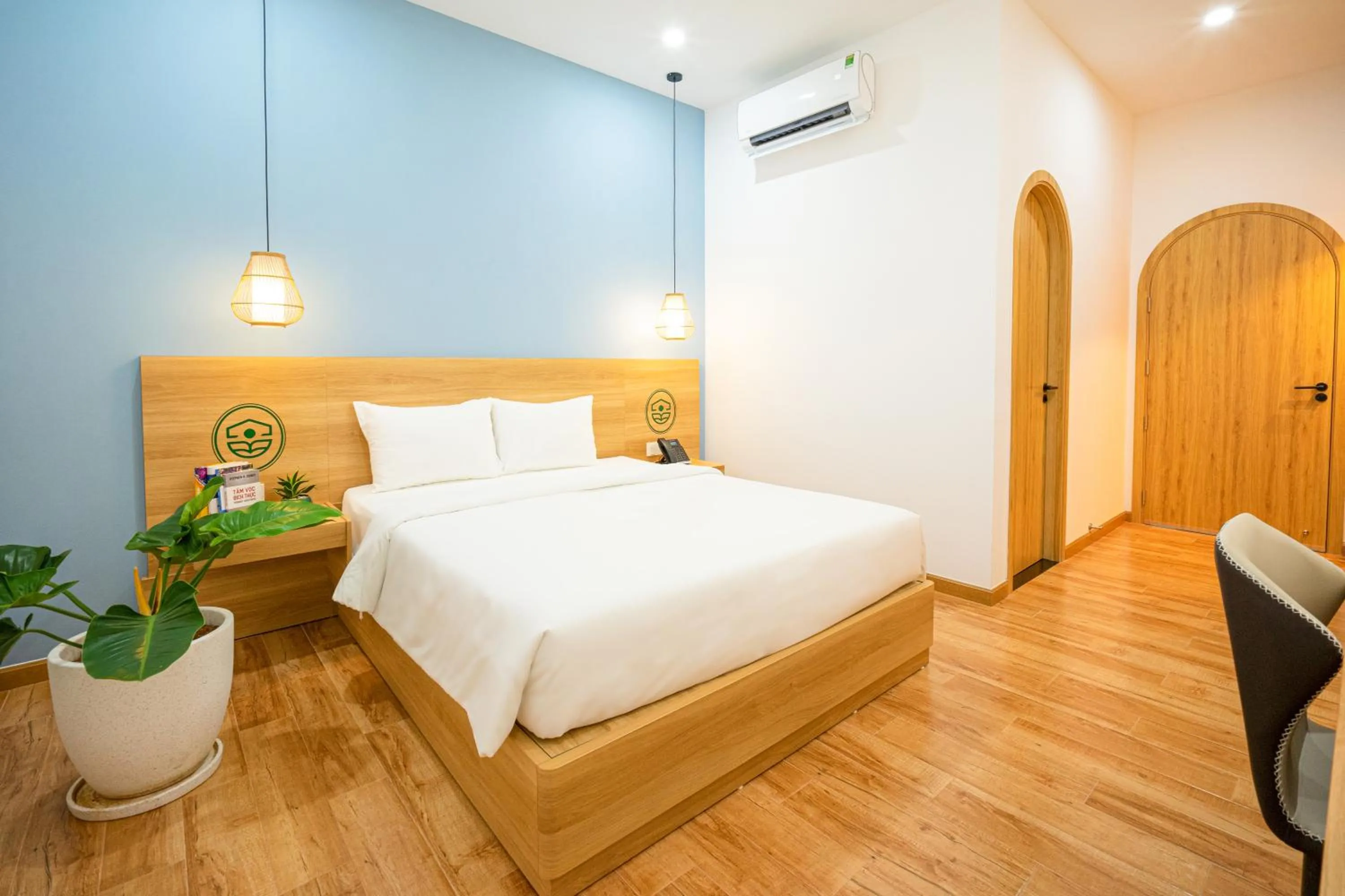 Bed in VinaEcolife Lodge