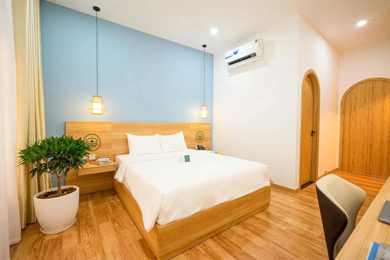 Bed in VinaEcolife Lodge