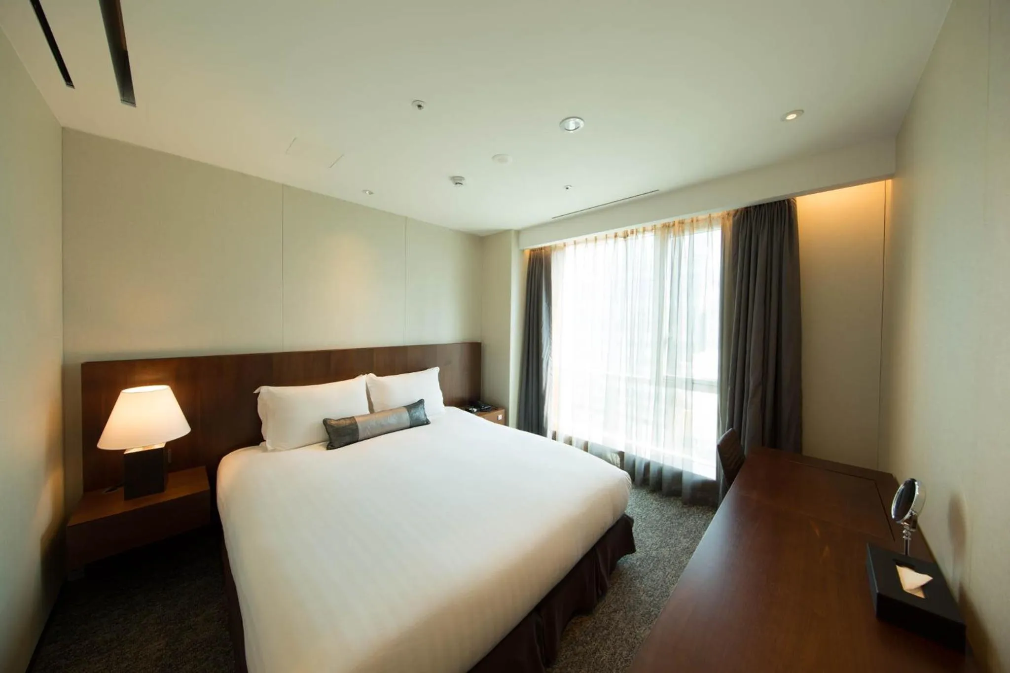 Bedroom, Bed in Solaria Nishitetsu Hotel Busan