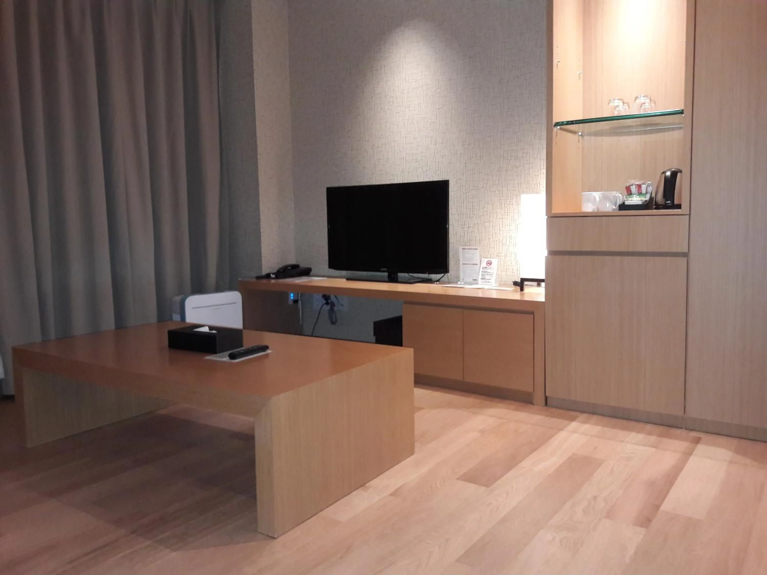 TV and multimedia in Solaria Nishitetsu Hotel Busan