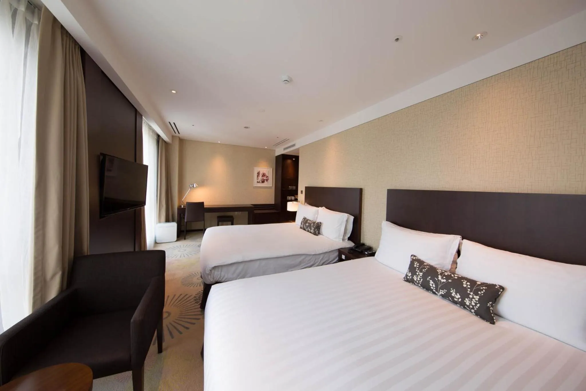 Bed in Solaria Nishitetsu Hotel Busan