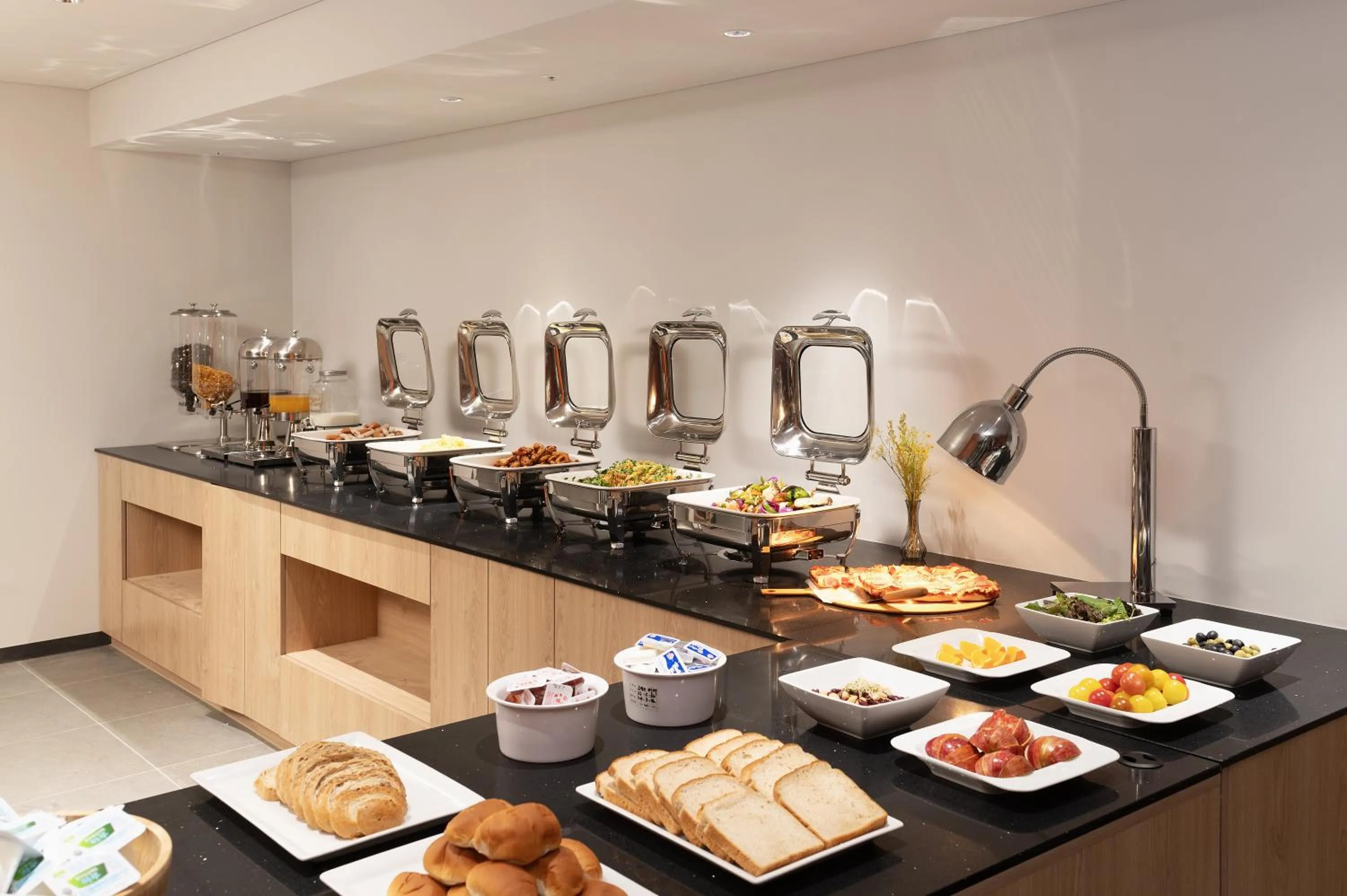 Breakfast in Travelodge Myeongdong Namsan