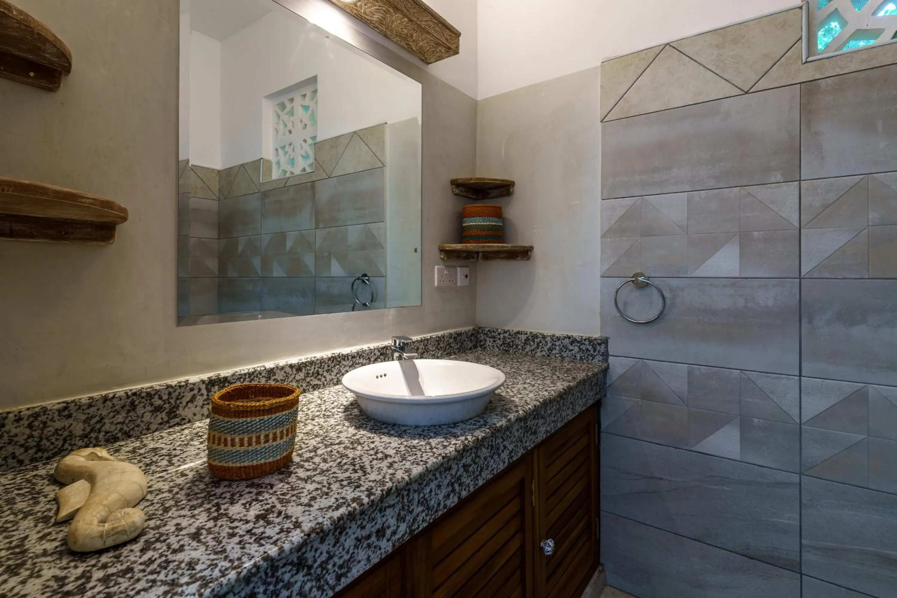 Bathroom in Lazy Days