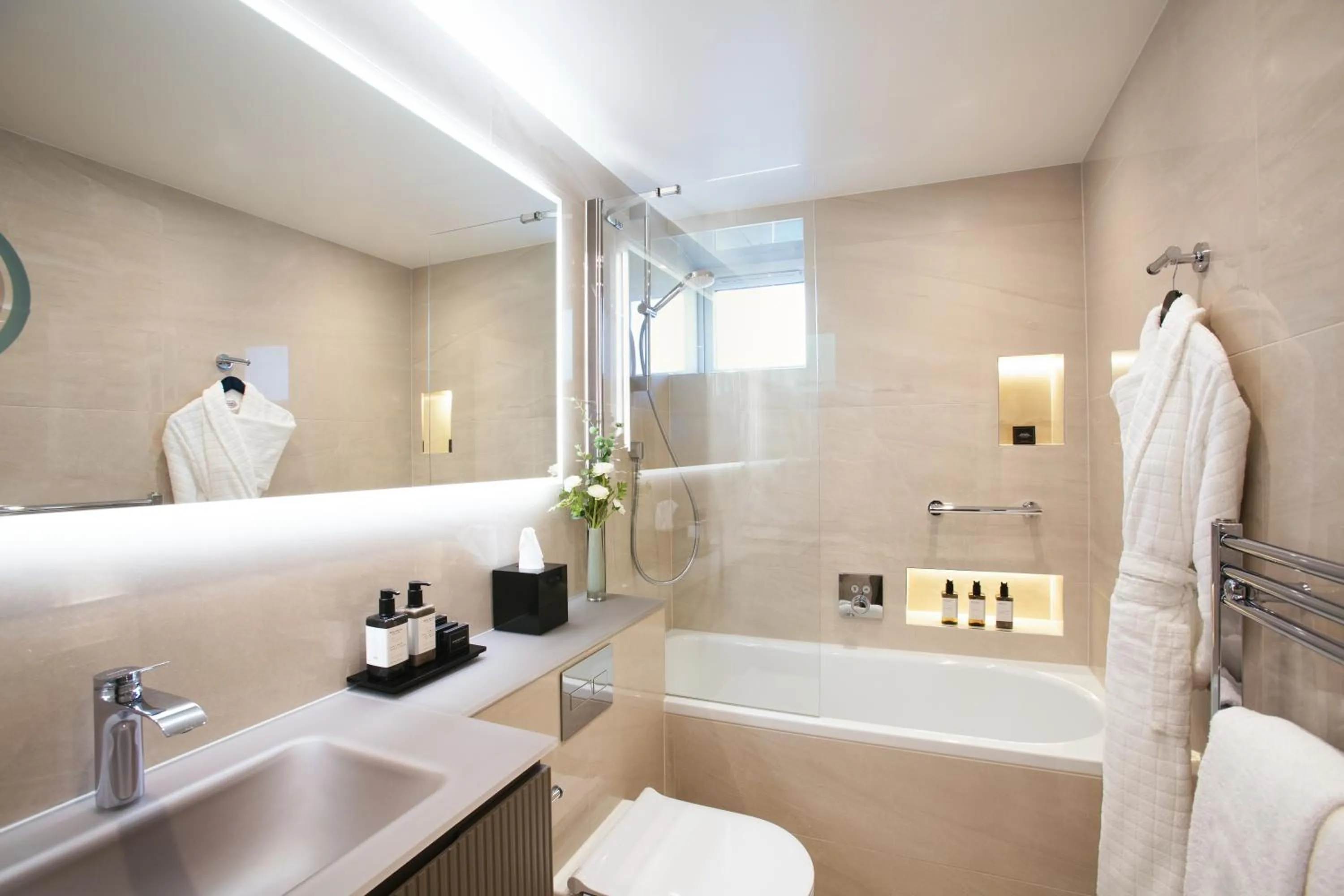 Bath in The Rathbone Hotel, Fitzrovia