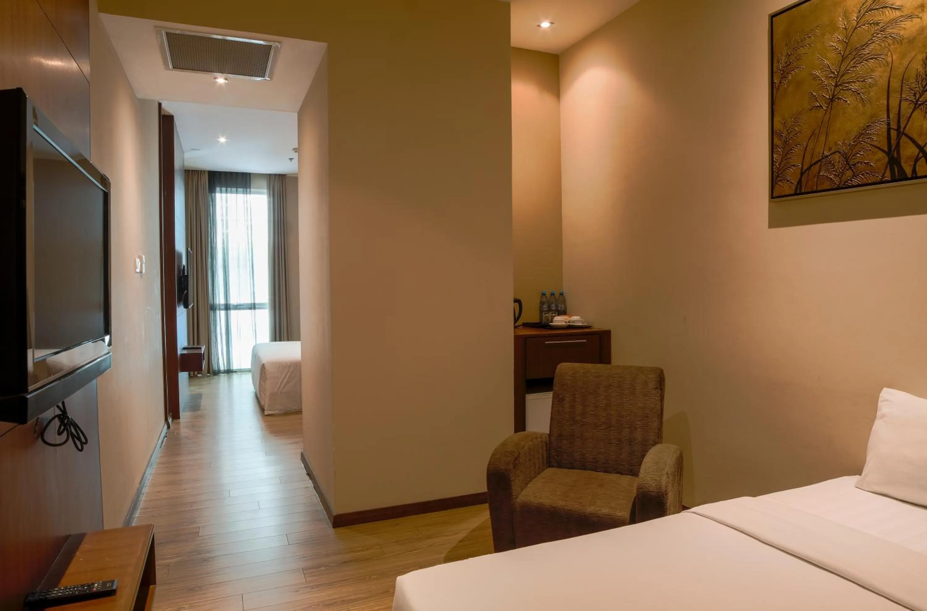 Bedroom, Bed in Swiss Hotel Apartment