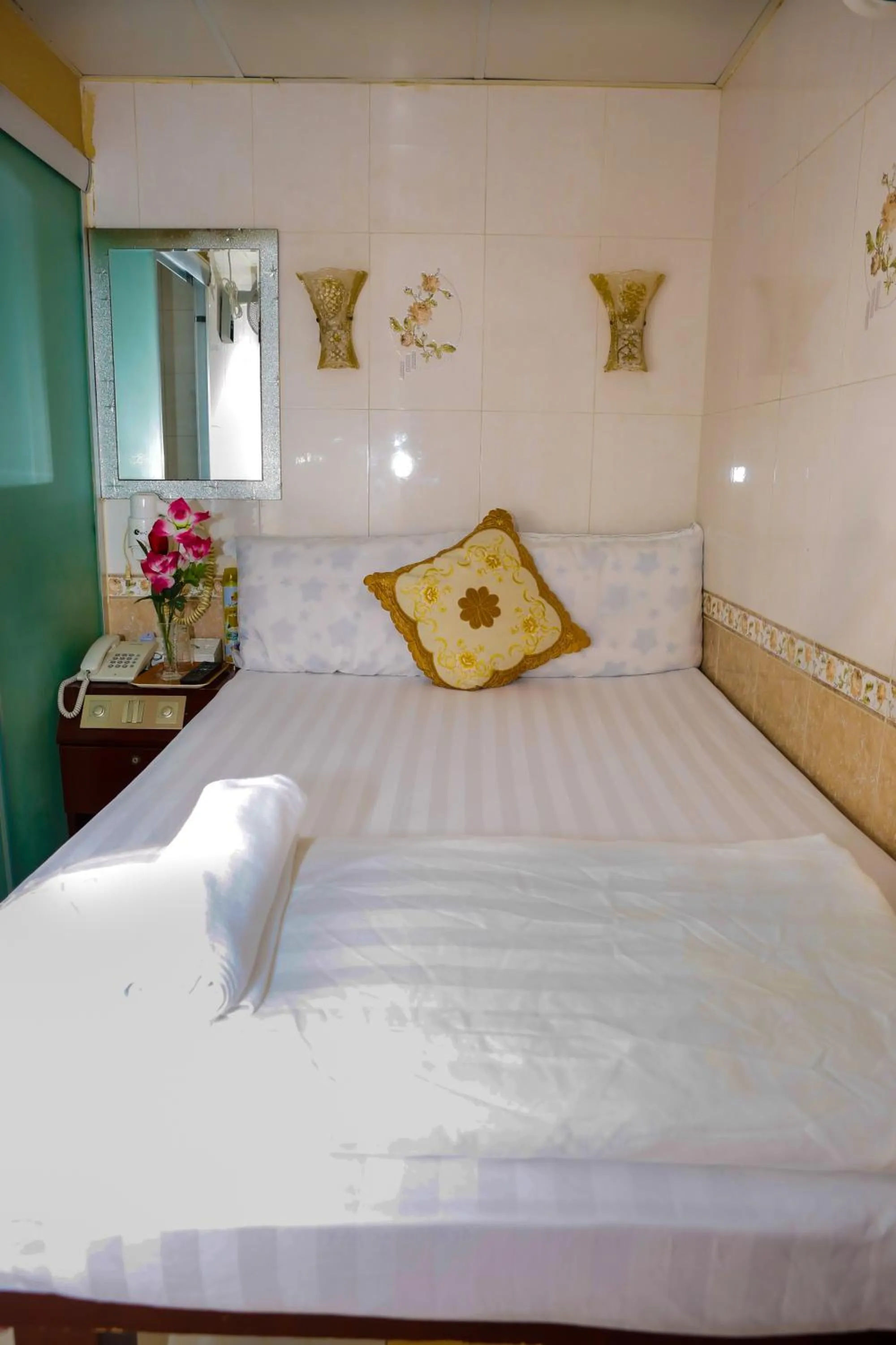 Bed in New Guangzhou Guest House