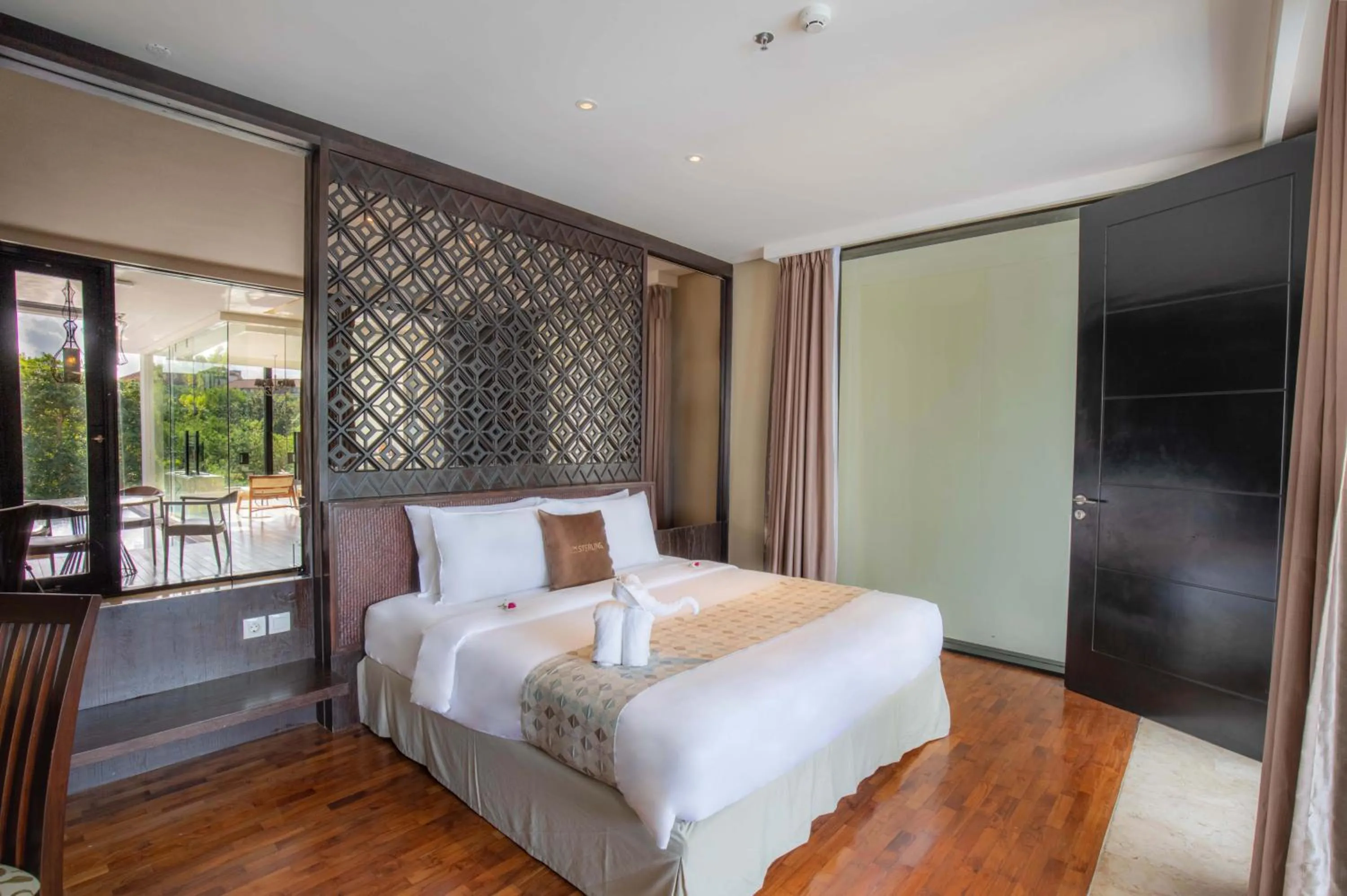 Bed in The Sterling Villas