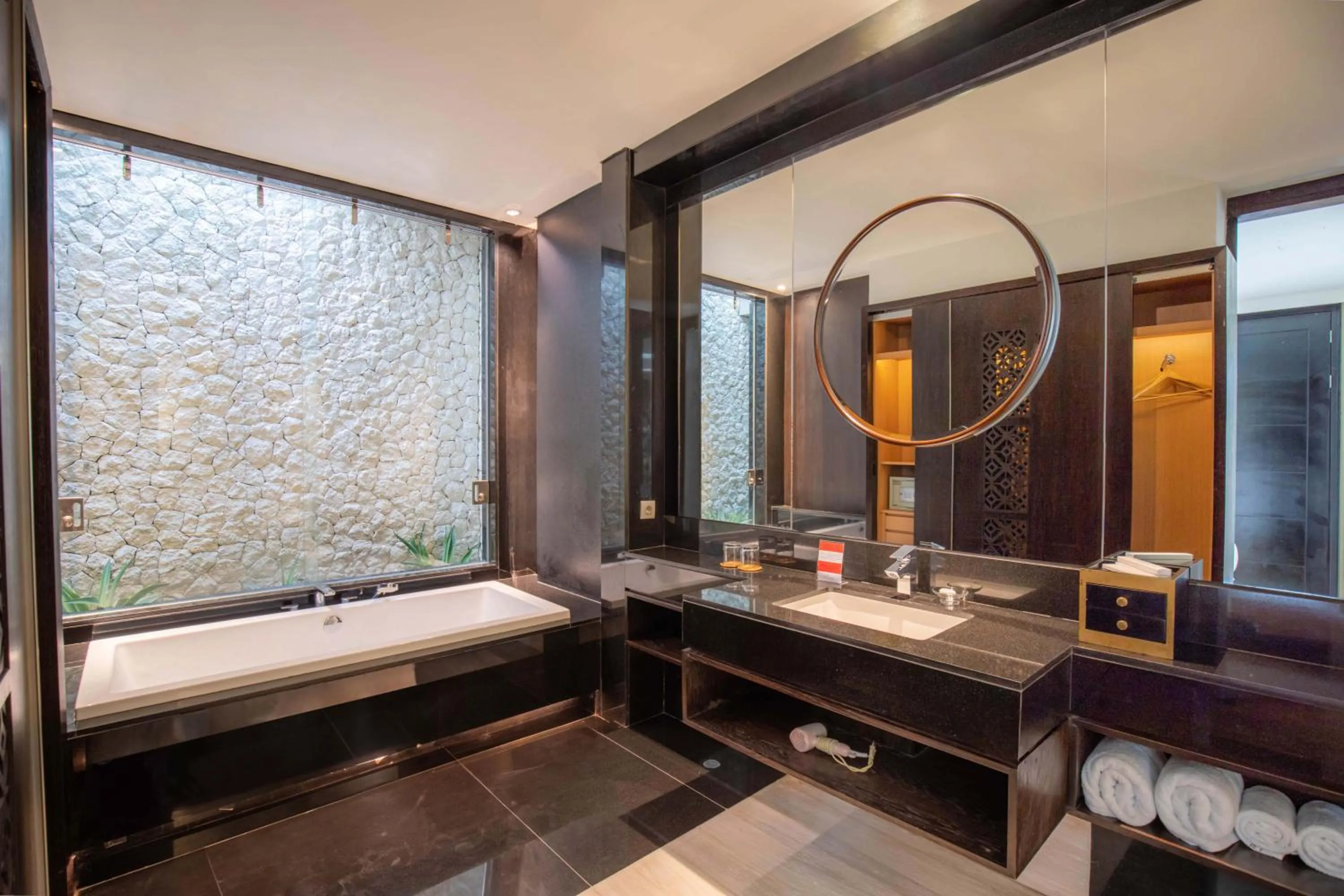 Bath, Bed in The Sterling Villas