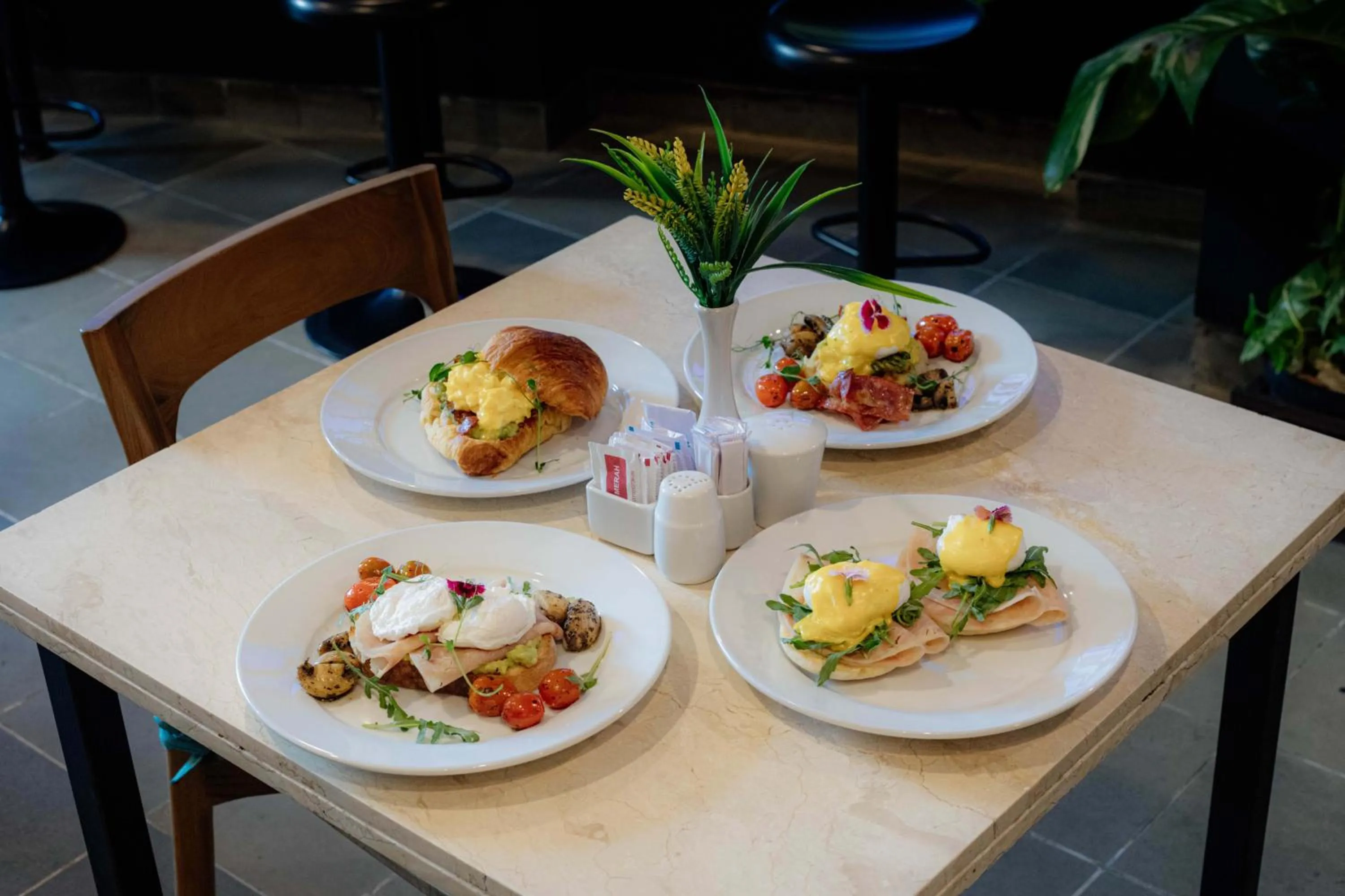 Restaurant/places to eat in The Sterling Villas